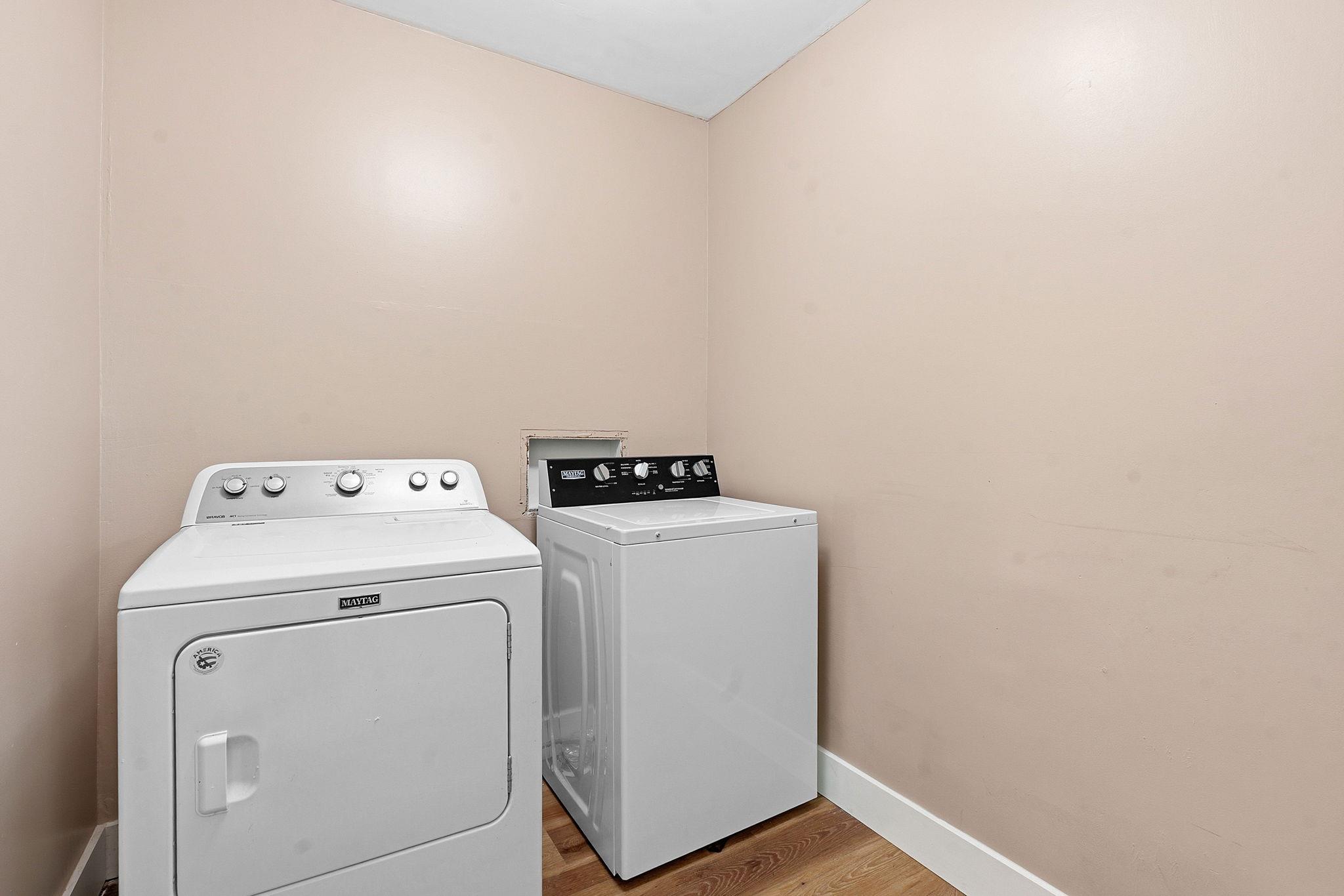 1307 Aspen St, Lockhart, TX 78644