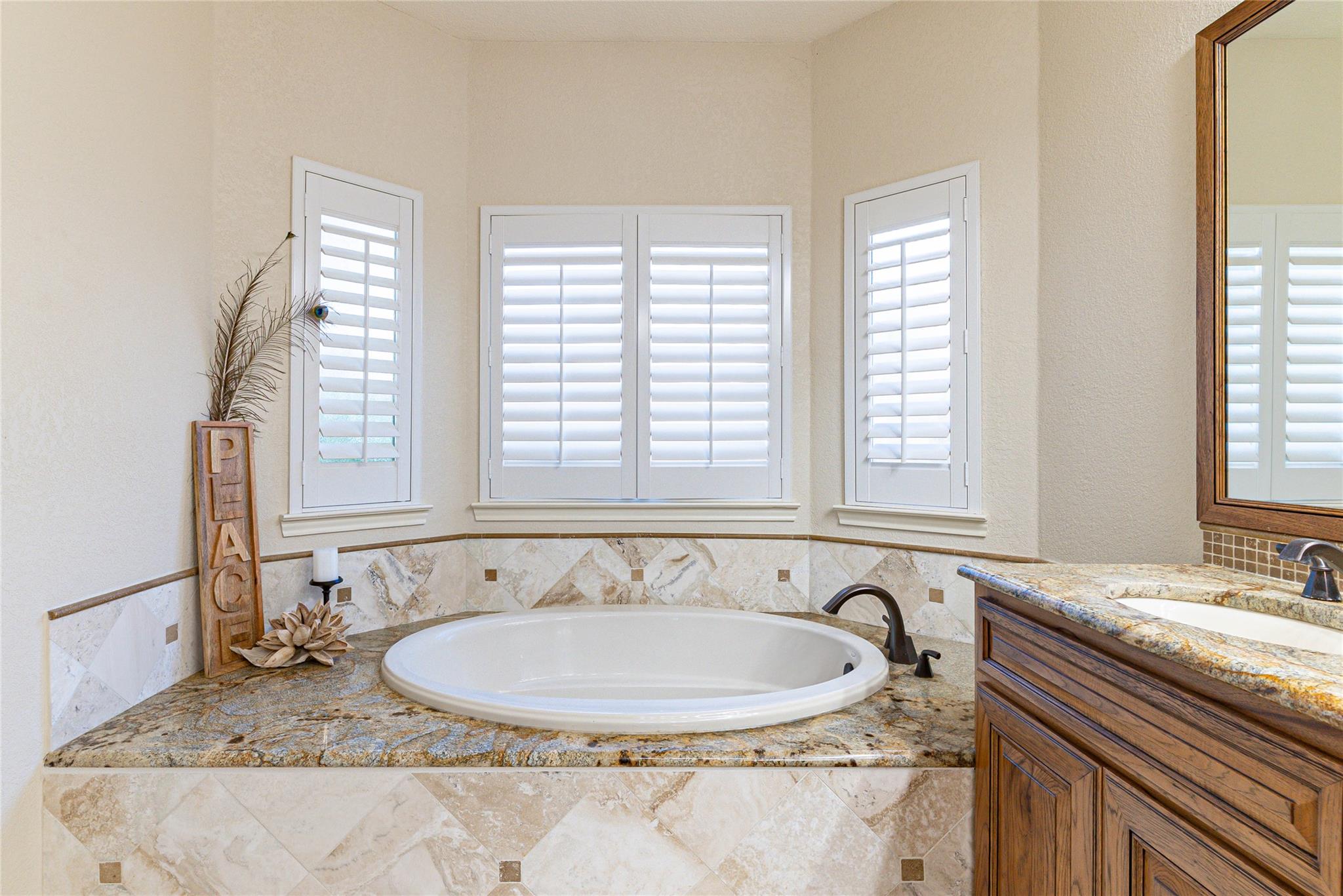 3309 Brasada Ln, Marble Falls, TX 78654