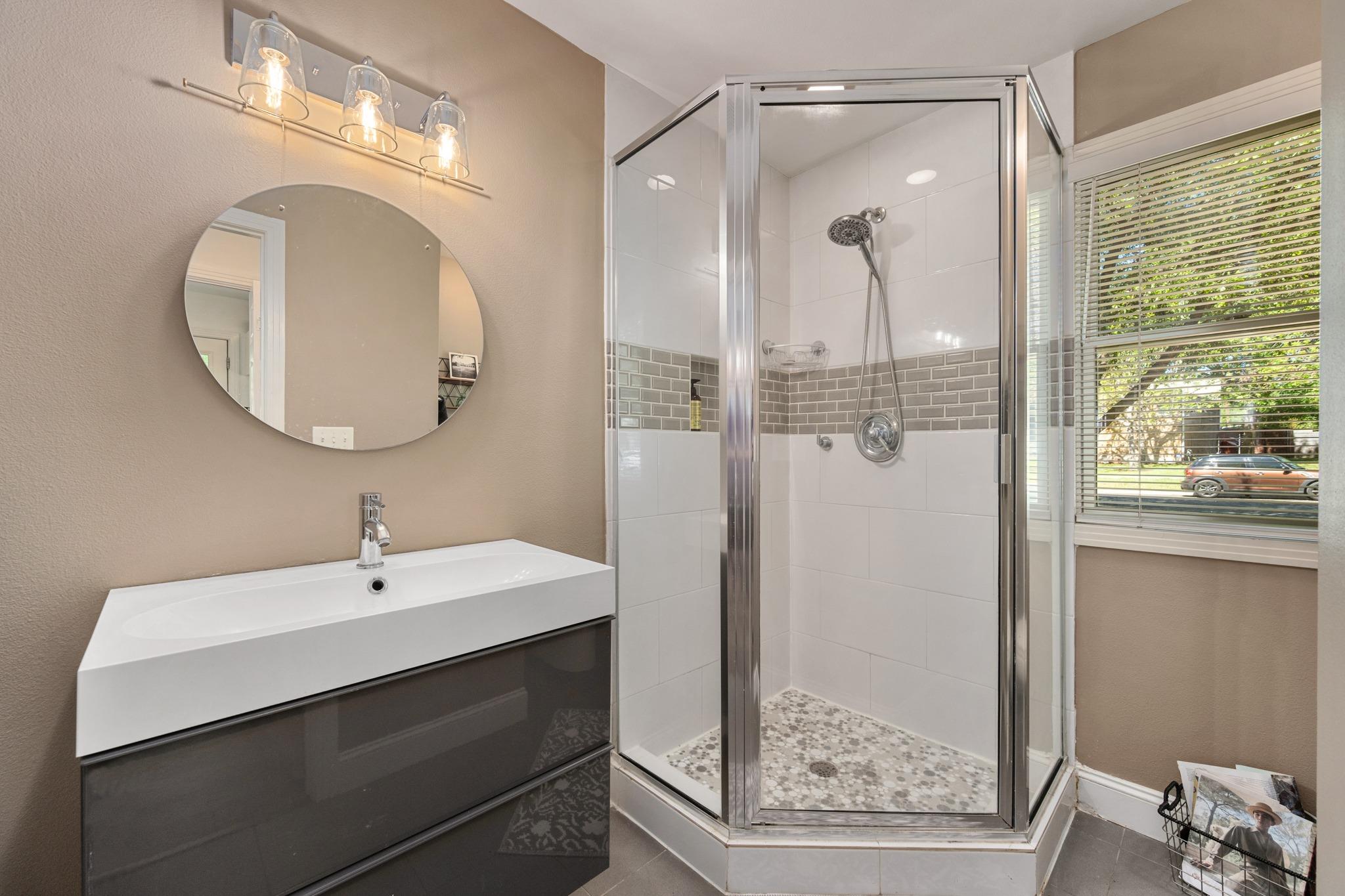 6103 Bull Creek Rd, Austin, TX 78757