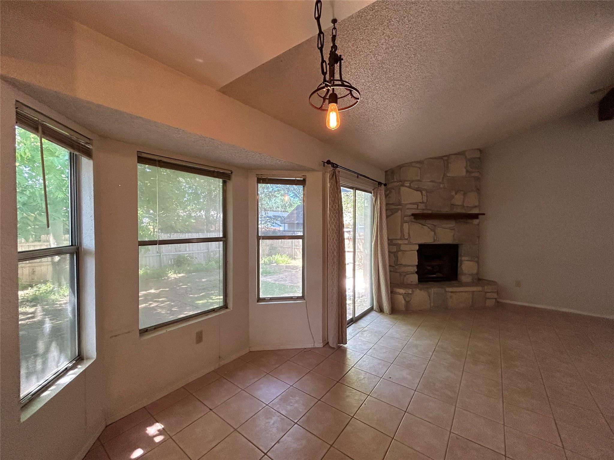 7316 Lake Charles Dr, Austin, TX 78744