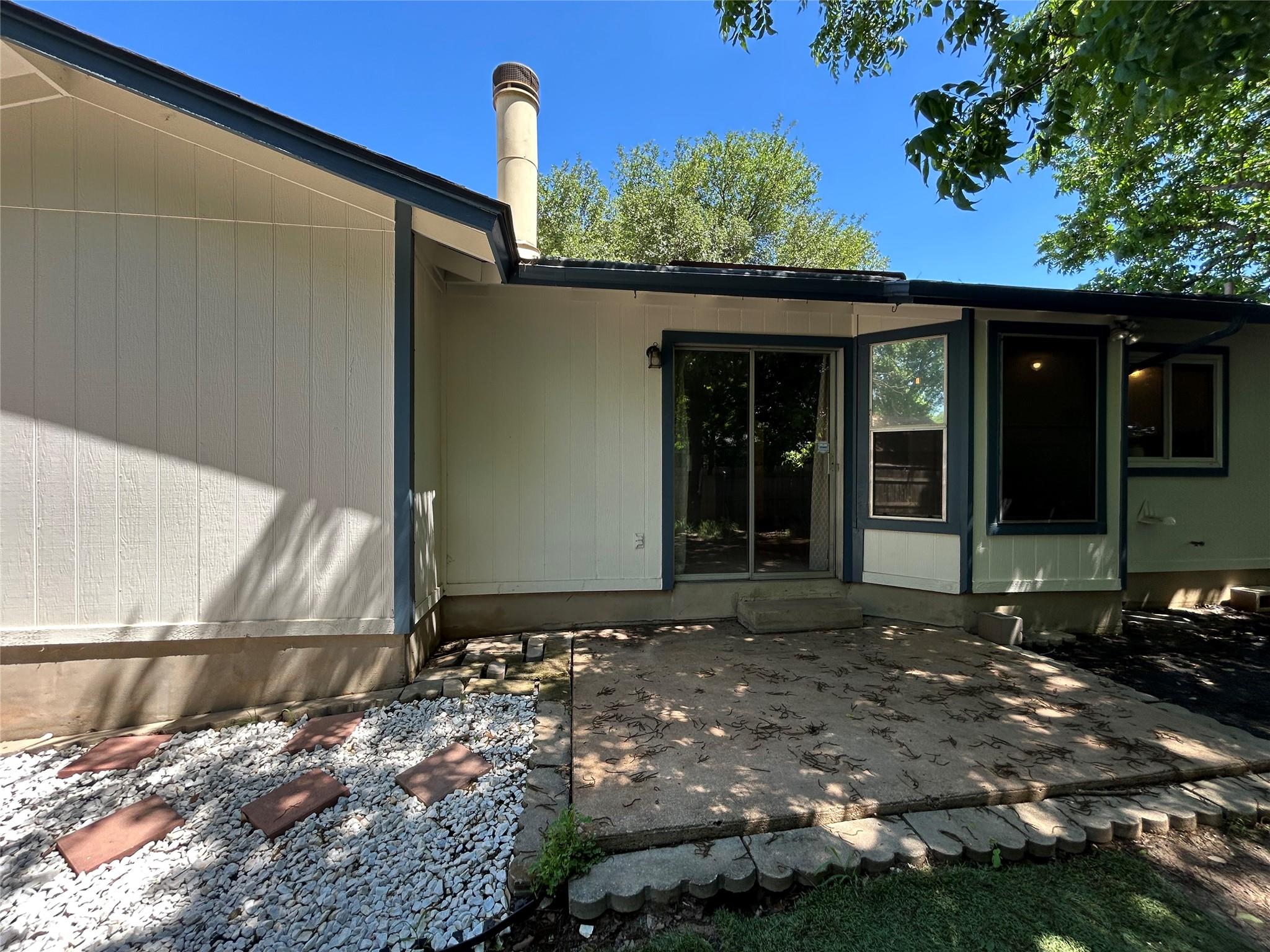 7316 Lake Charles Dr, Austin, TX 78744