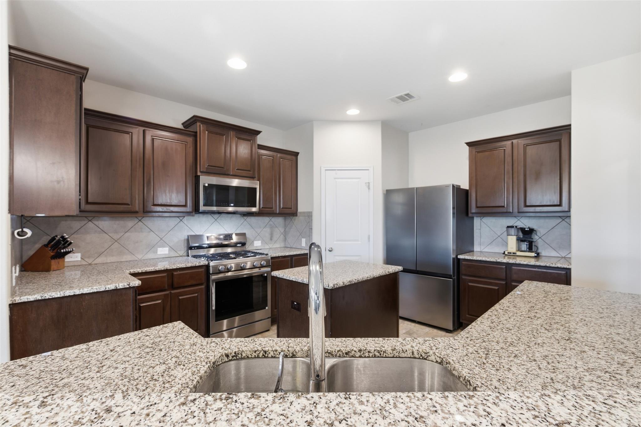 157 Fire Wheel Pass, Liberty Hill, TX 78642