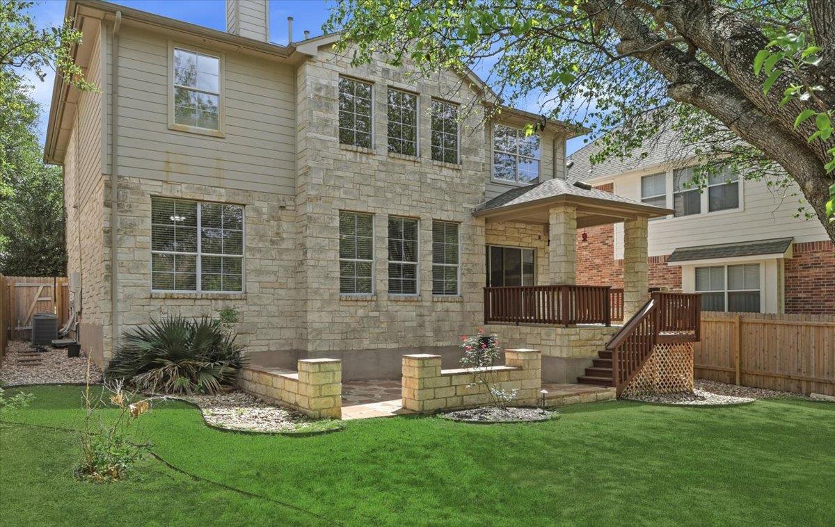 2112 Westfalian Trl, Austin, TX 78732