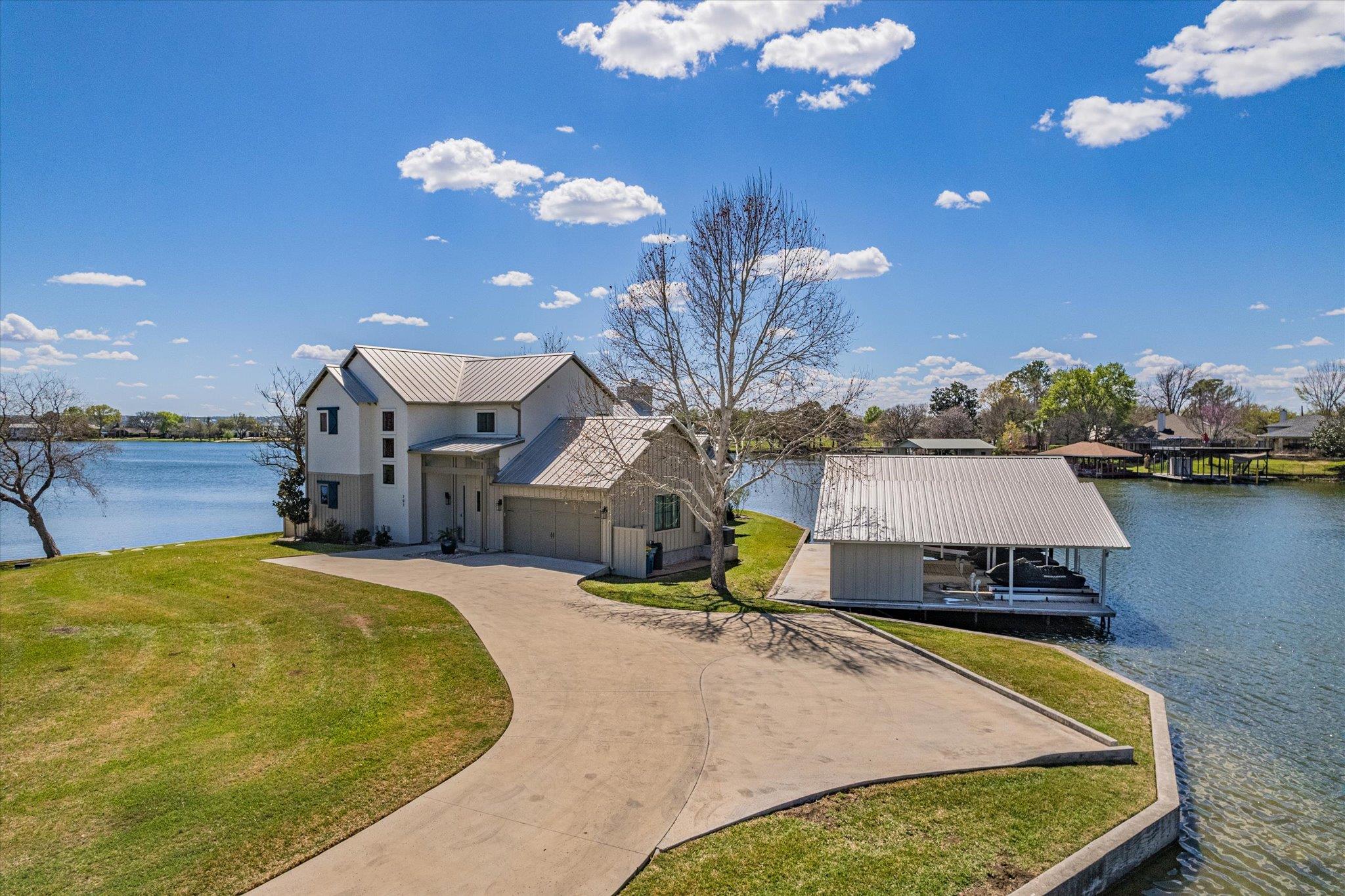 701 Woodland HIlls, Granite Shoals, TX 78654