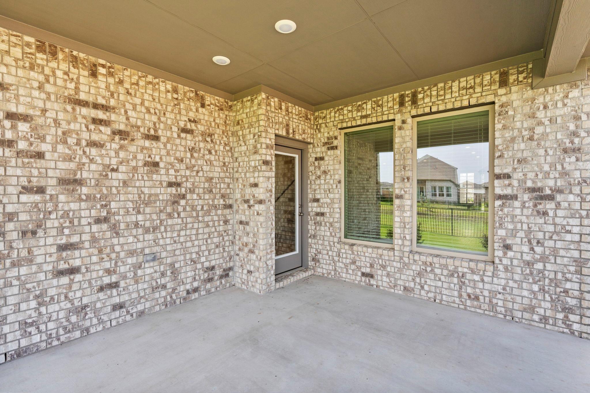 120 Rock Daisy Trl, Hutto, TX 78634