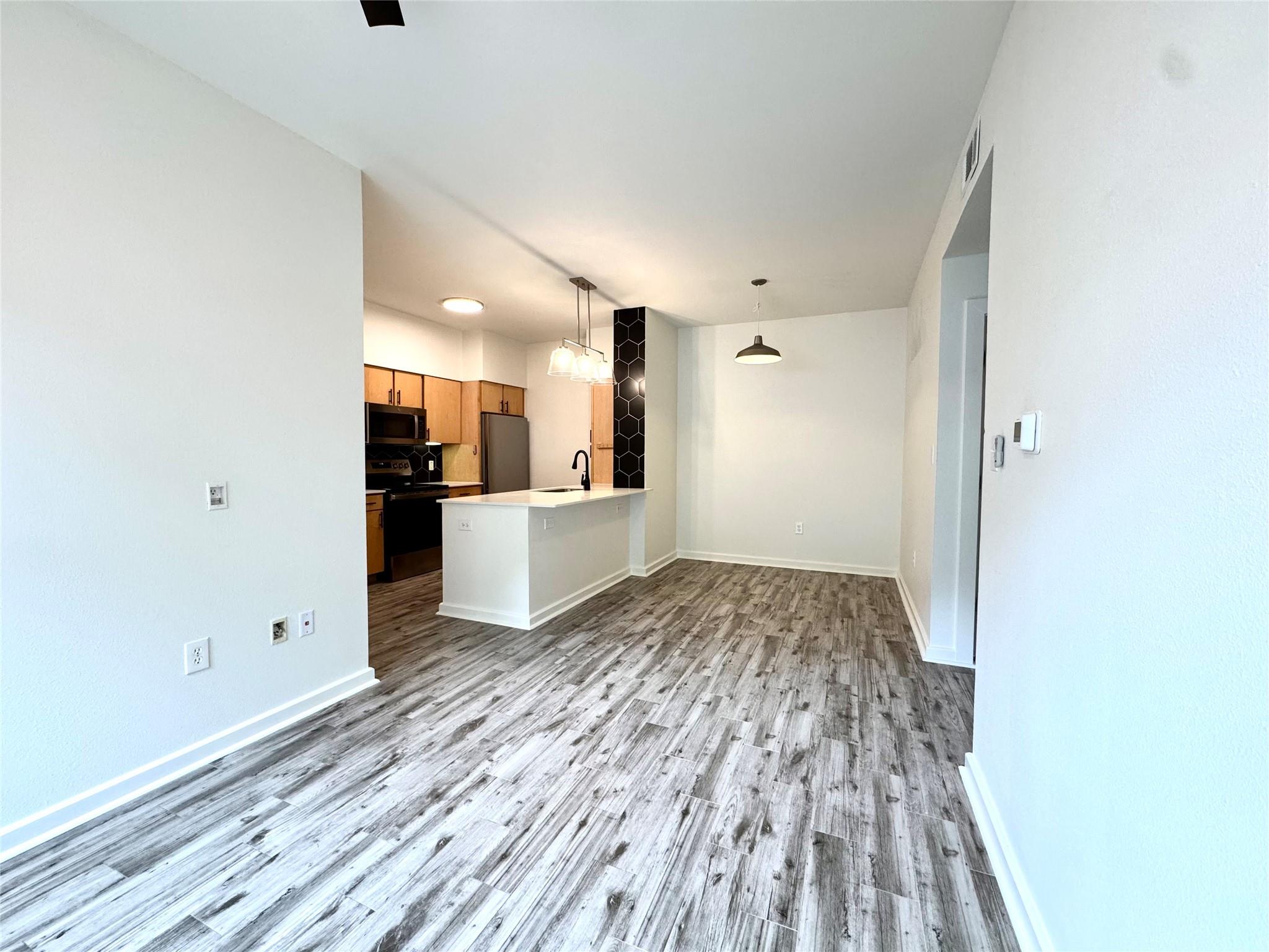 1201 Grove Blvd # 1701, Austin, TX 78741