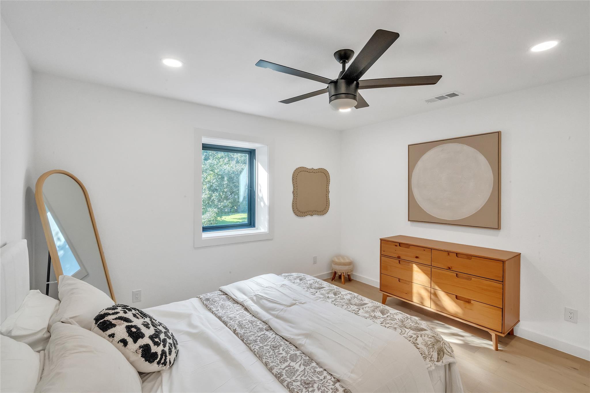 2100 Apricot Glen Dr, Austin, TX 78746