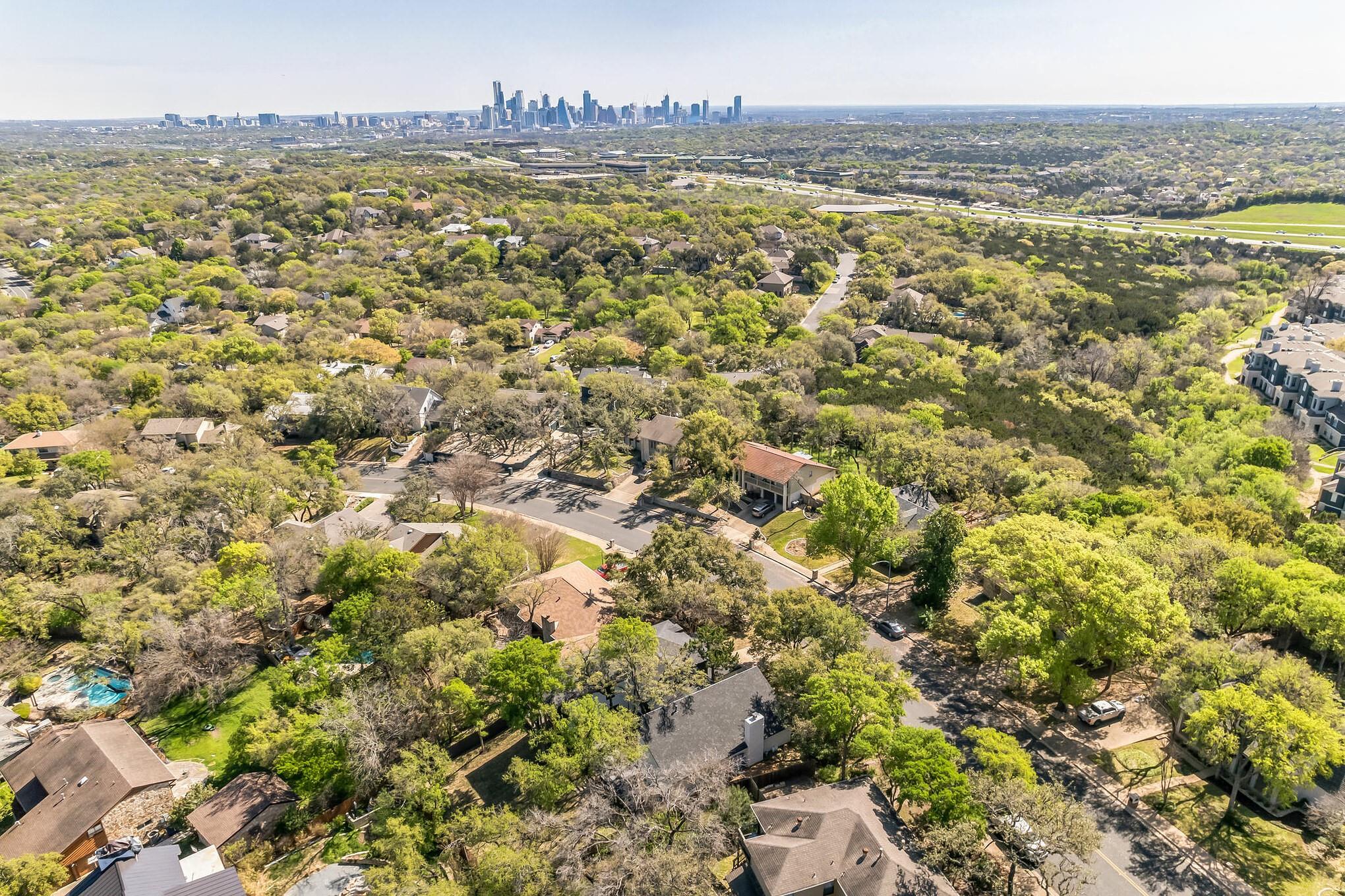 2100 Apricot Glen Dr, Austin, TX 78746