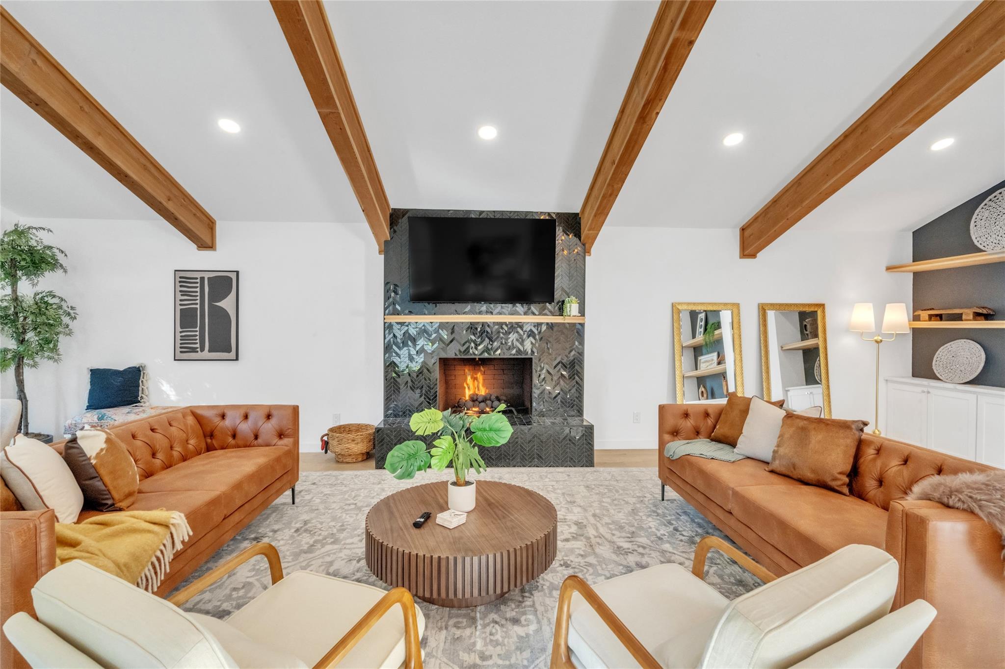 2100 Apricot Glen Dr, Austin, TX 78746