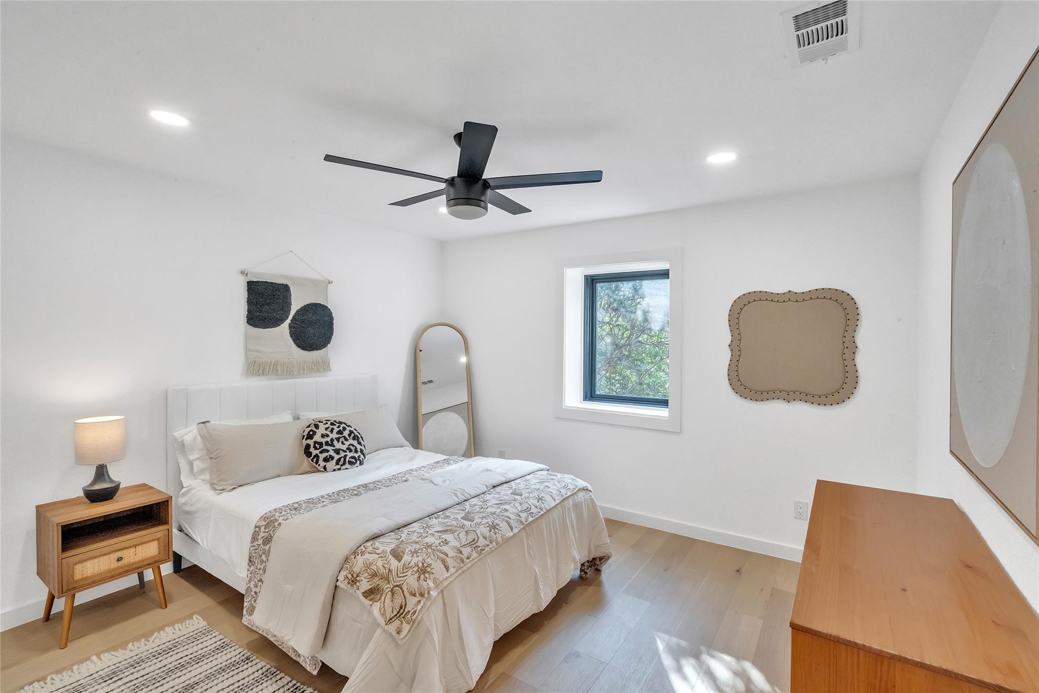 2100 Apricot Glen Dr, Austin, TX 78746