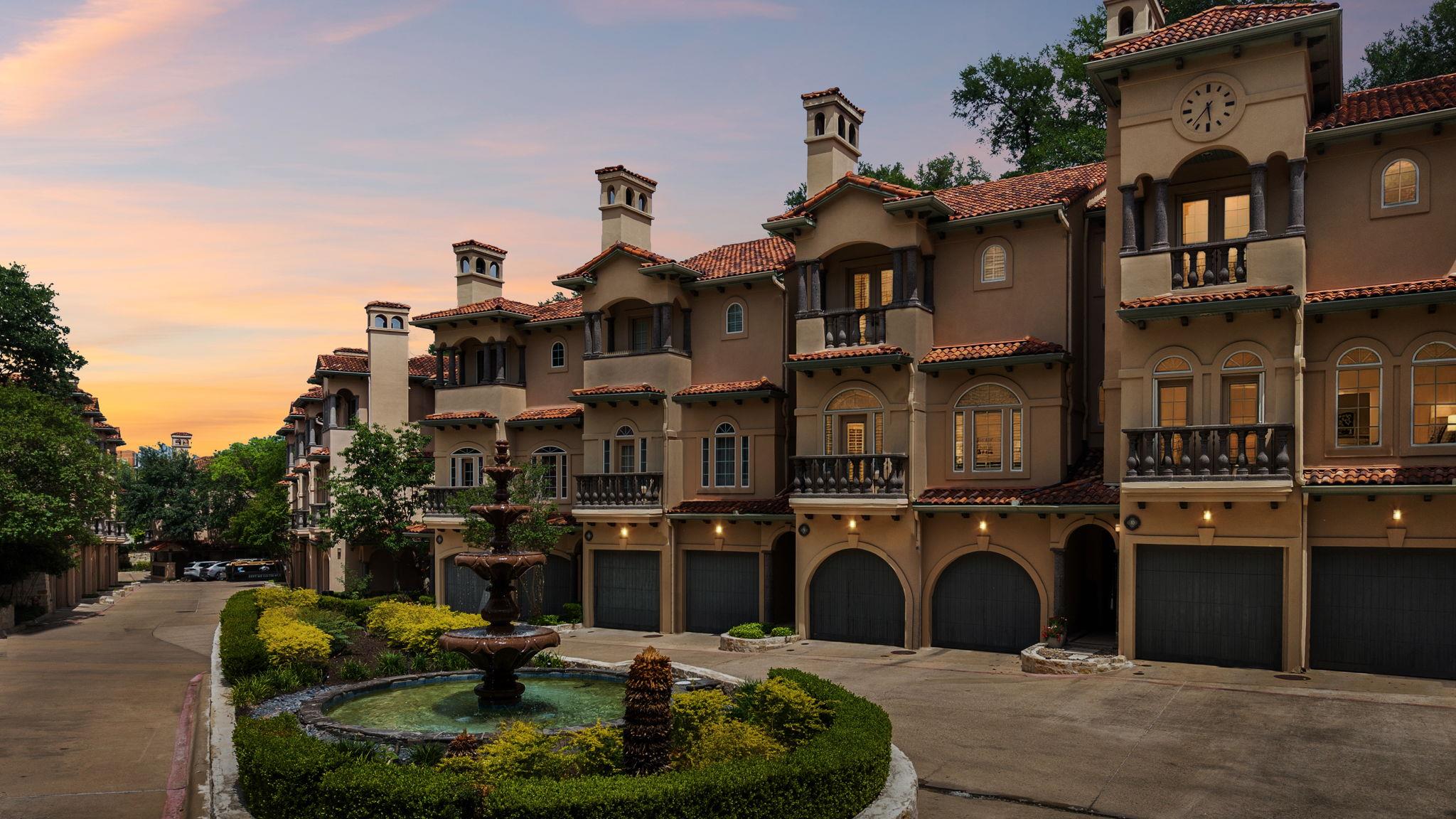 1529 Barton Springs Rd # 9, Austin, TX 78704