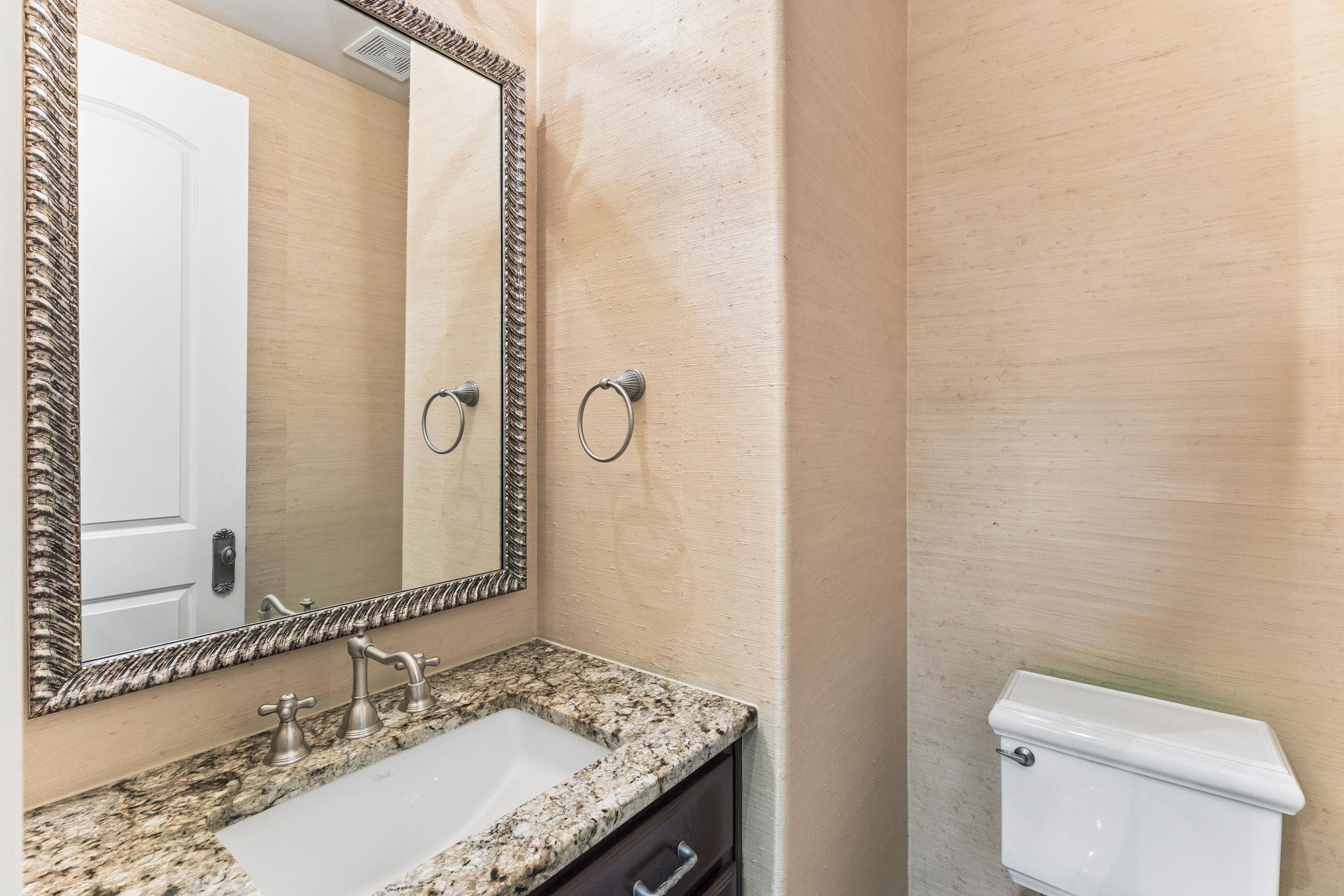 1529 Barton Springs Rd # 9, Austin, TX 78704