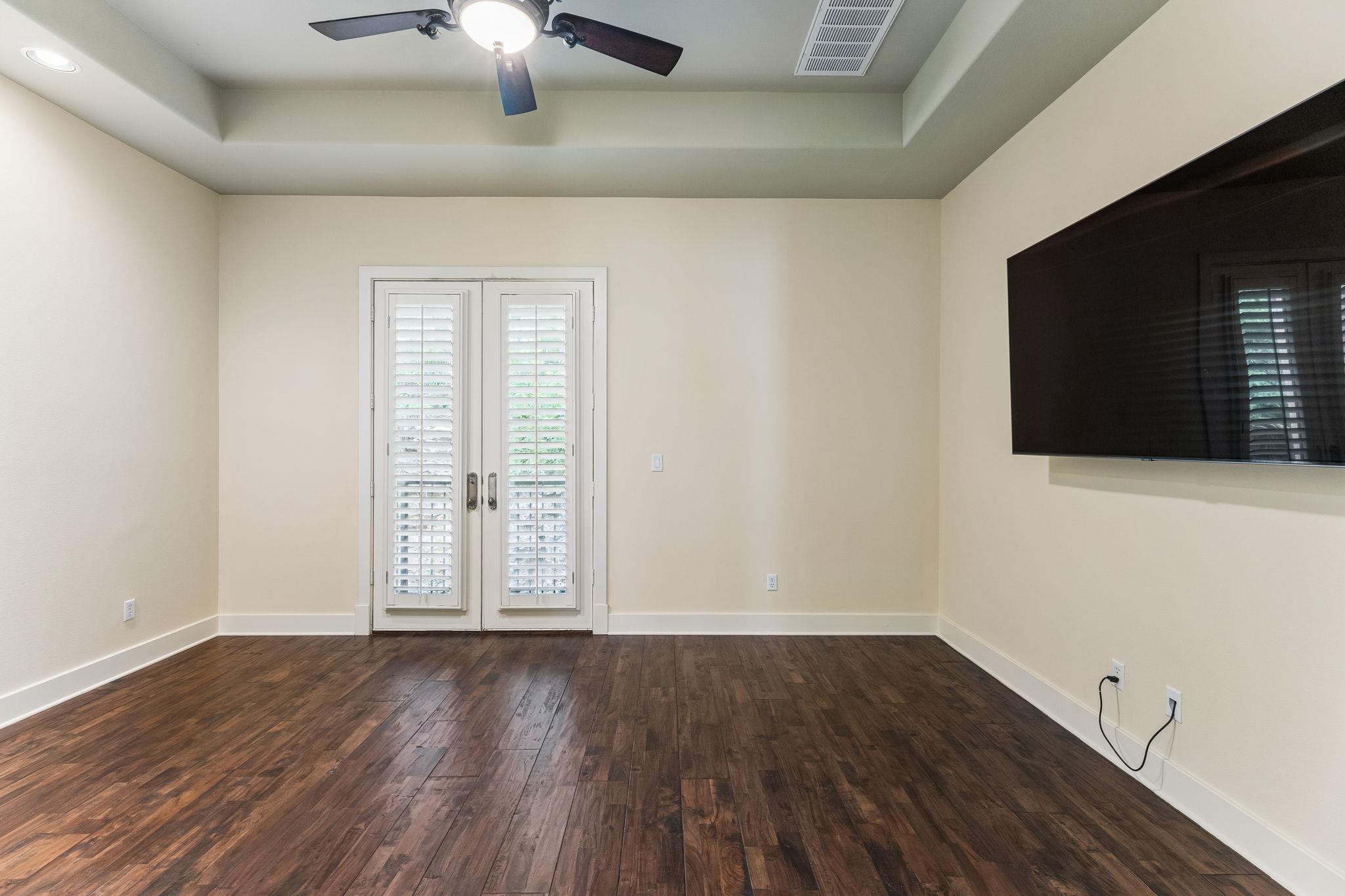 1529 Barton Springs Rd # 9, Austin, TX 78704