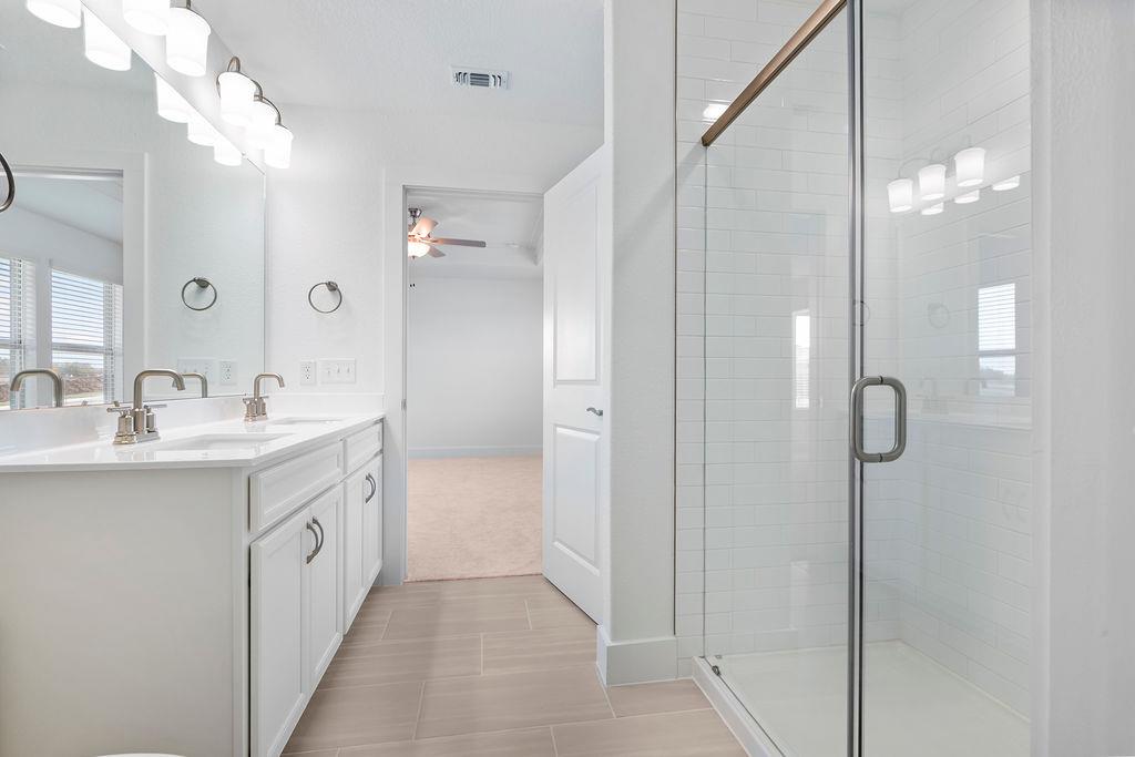 140 Darlington Ct, Liberty Hill, TX 78642