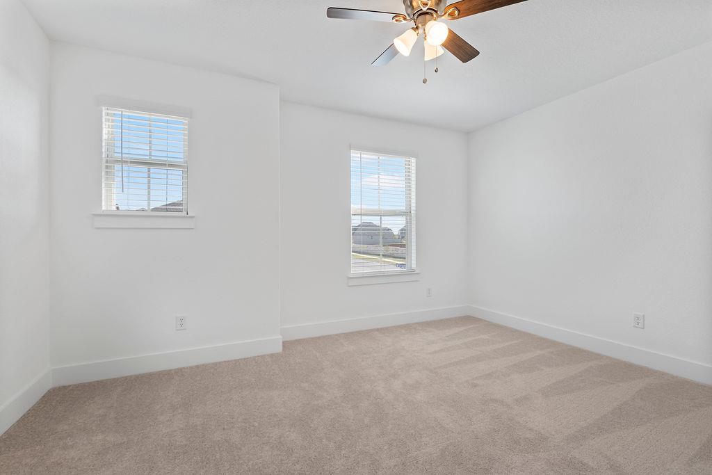 140 Darlington Ct, Liberty Hill, TX 78642