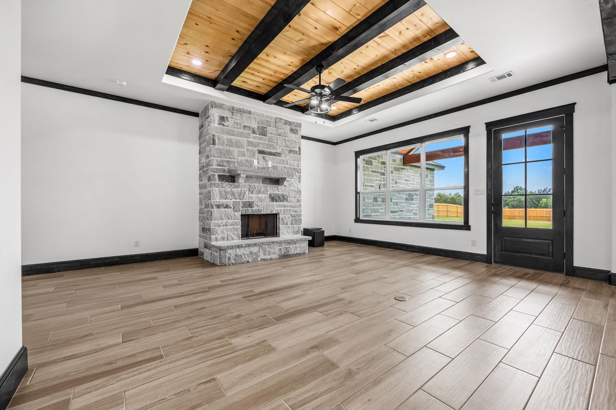 11151 Golden Eagle Ave, Salado, TX 76571