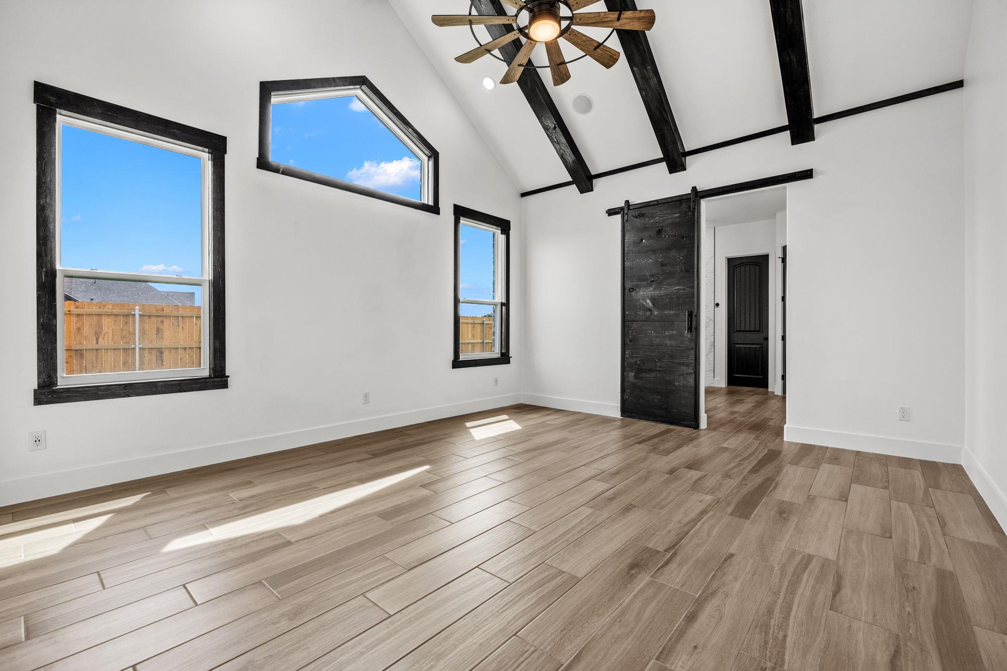 11151 Golden Eagle Ave, Salado, TX 76571