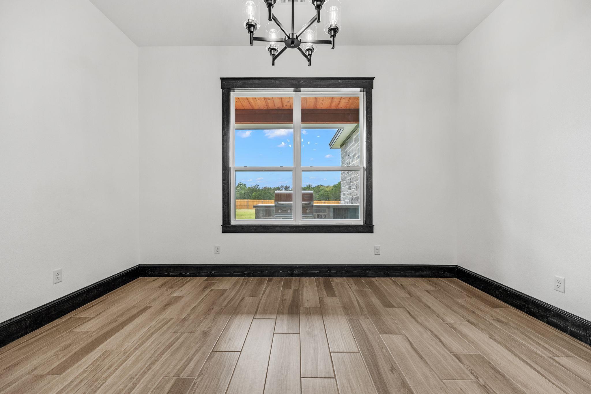 11151 Golden Eagle Ave, Salado, TX 76571