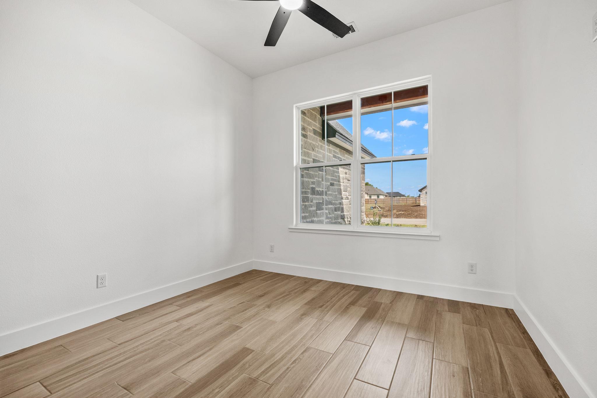 11151 Golden Eagle Ave, Salado, TX 76571