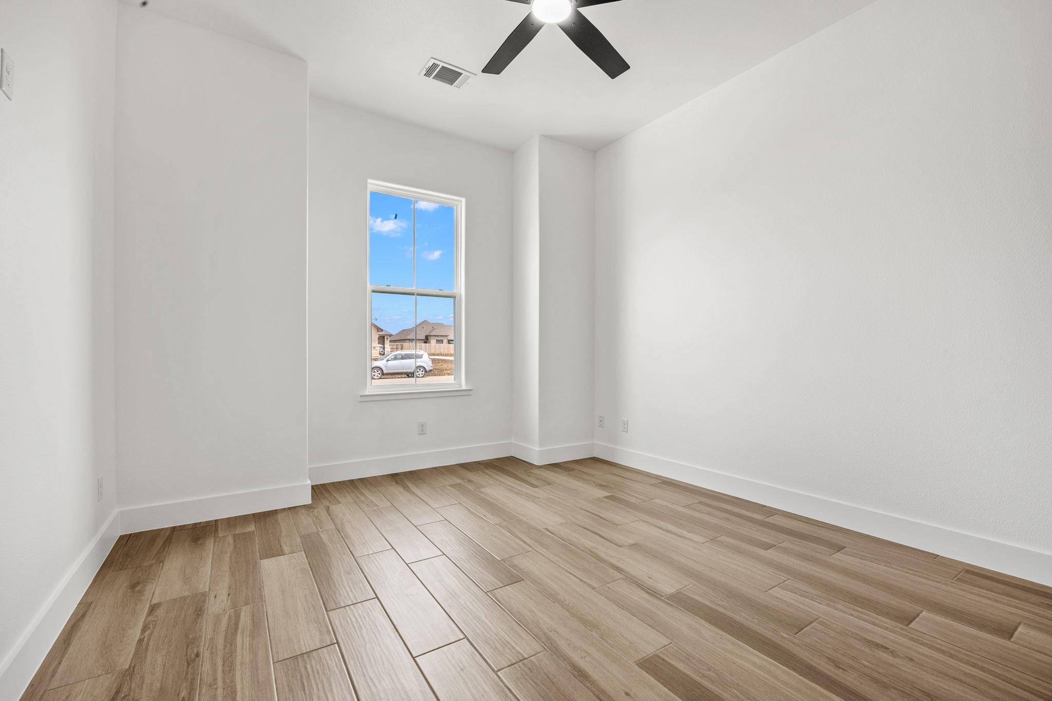 11151 Golden Eagle Ave, Salado, TX 76571