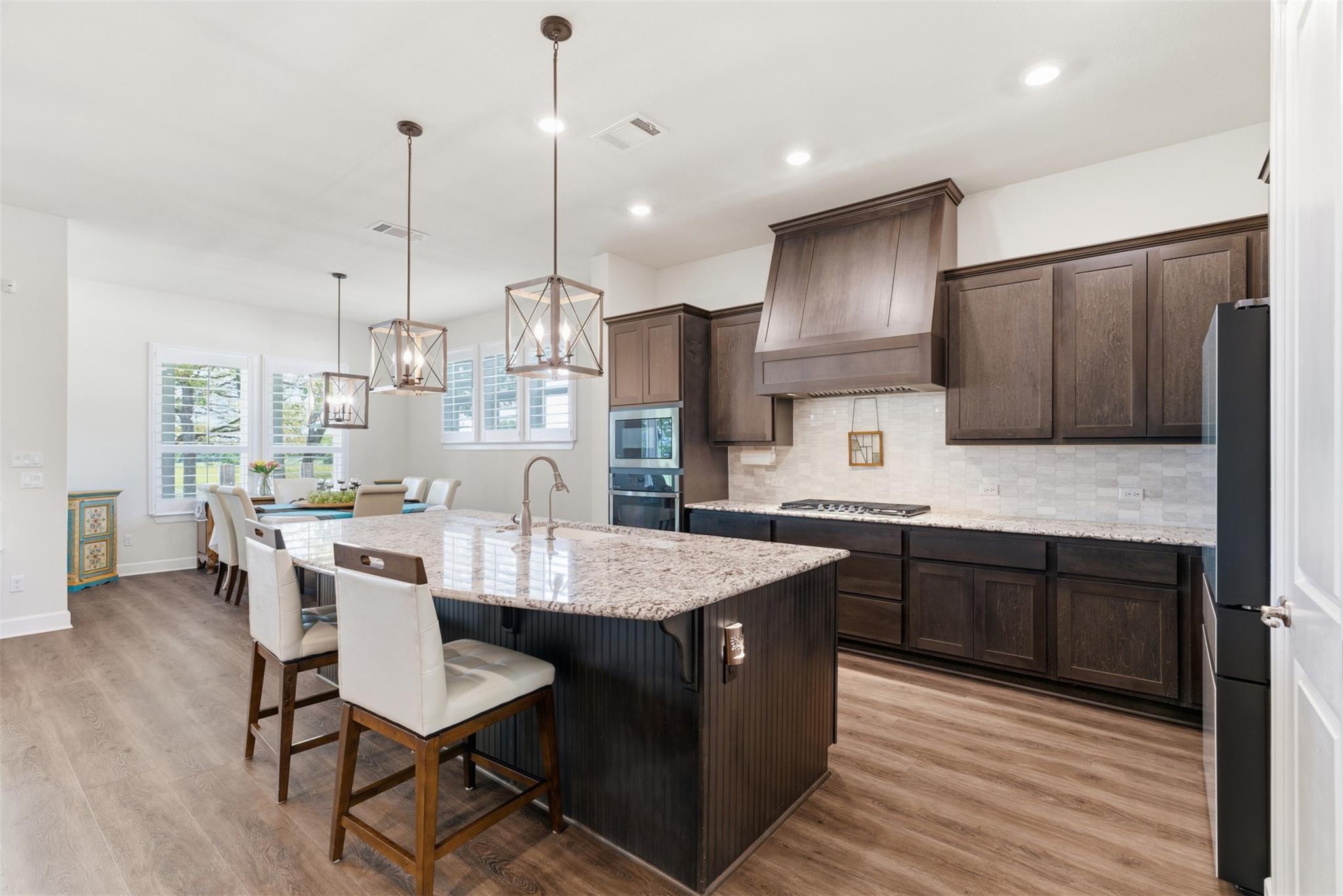 1145 W County Road 415, Lexington, TX 78947