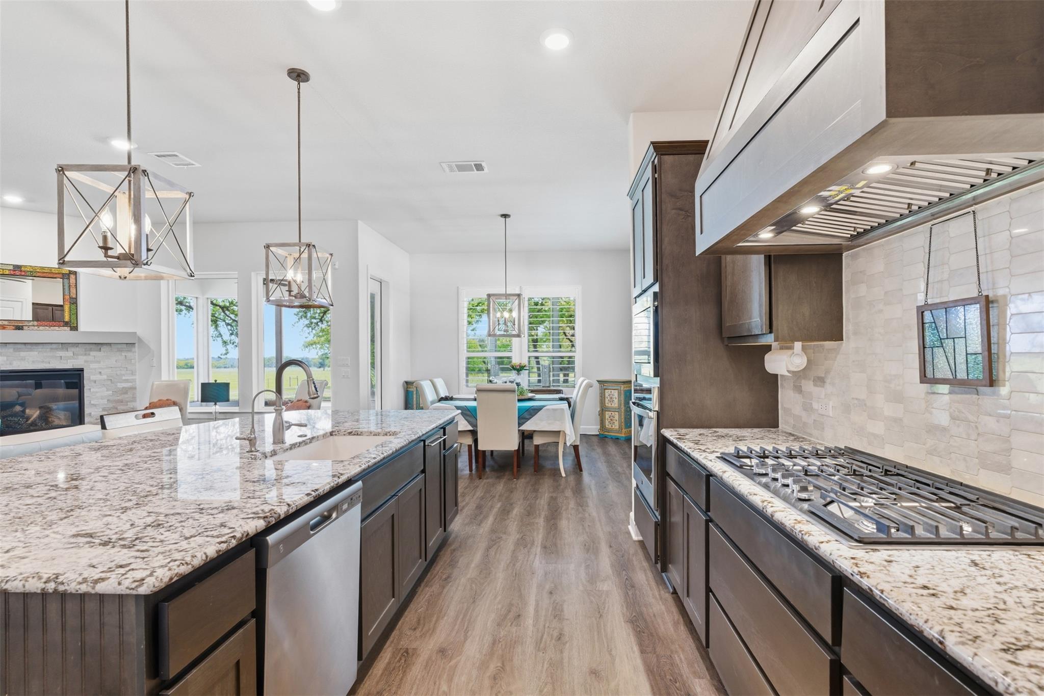 1145 W County Road 415, Lexington, TX 78947