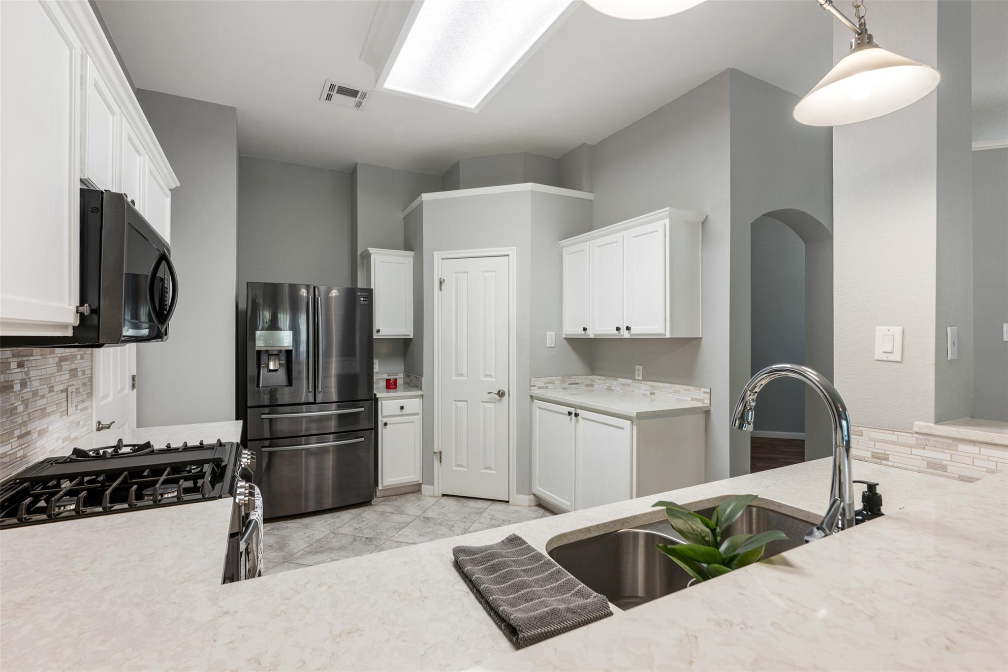 1710 Mimosa Ln, Leander, TX 78641