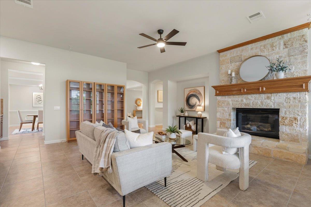 1709 Grassy Field Rd, Austin, TX 78737