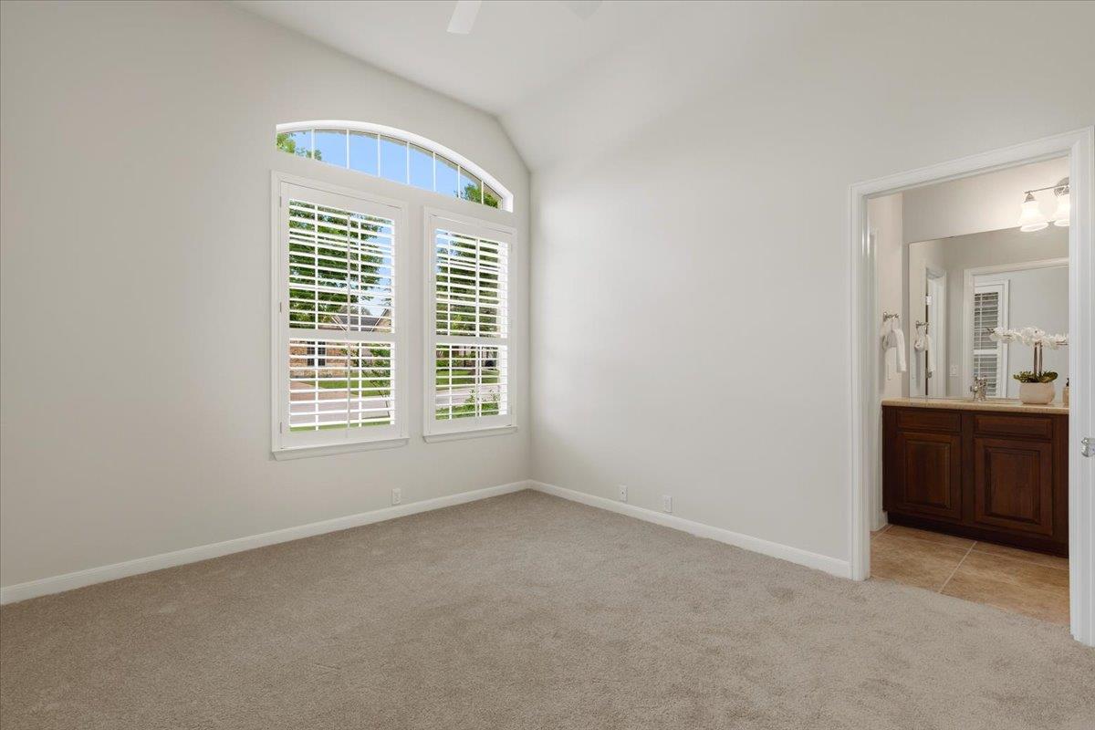 1709 Grassy Field Rd, Austin, TX 78737