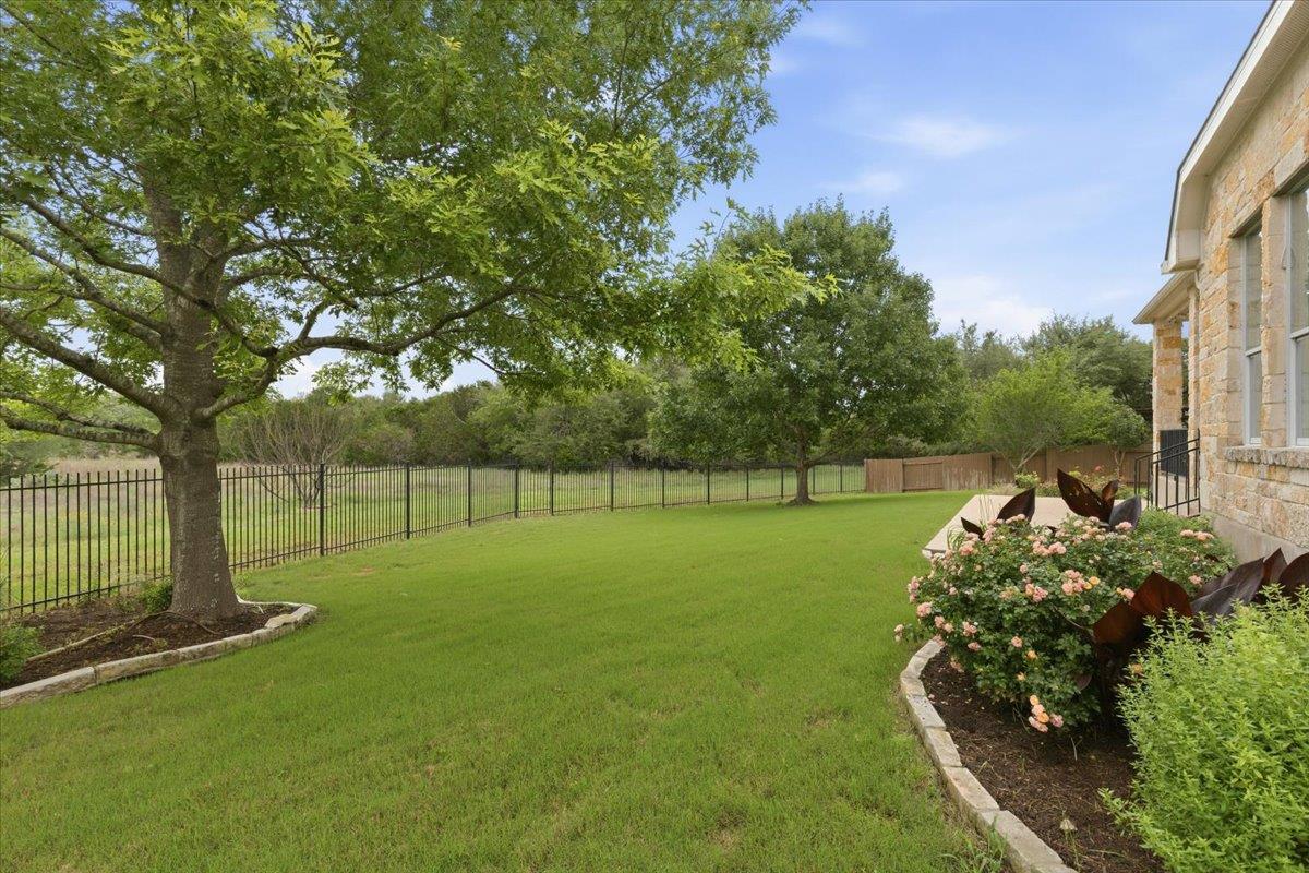 1709 Grassy Field Rd, Austin, TX 78737