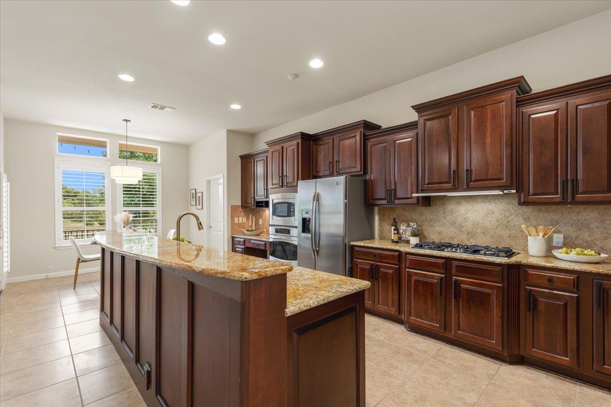 1709 Grassy Field Rd, Austin, TX 78737