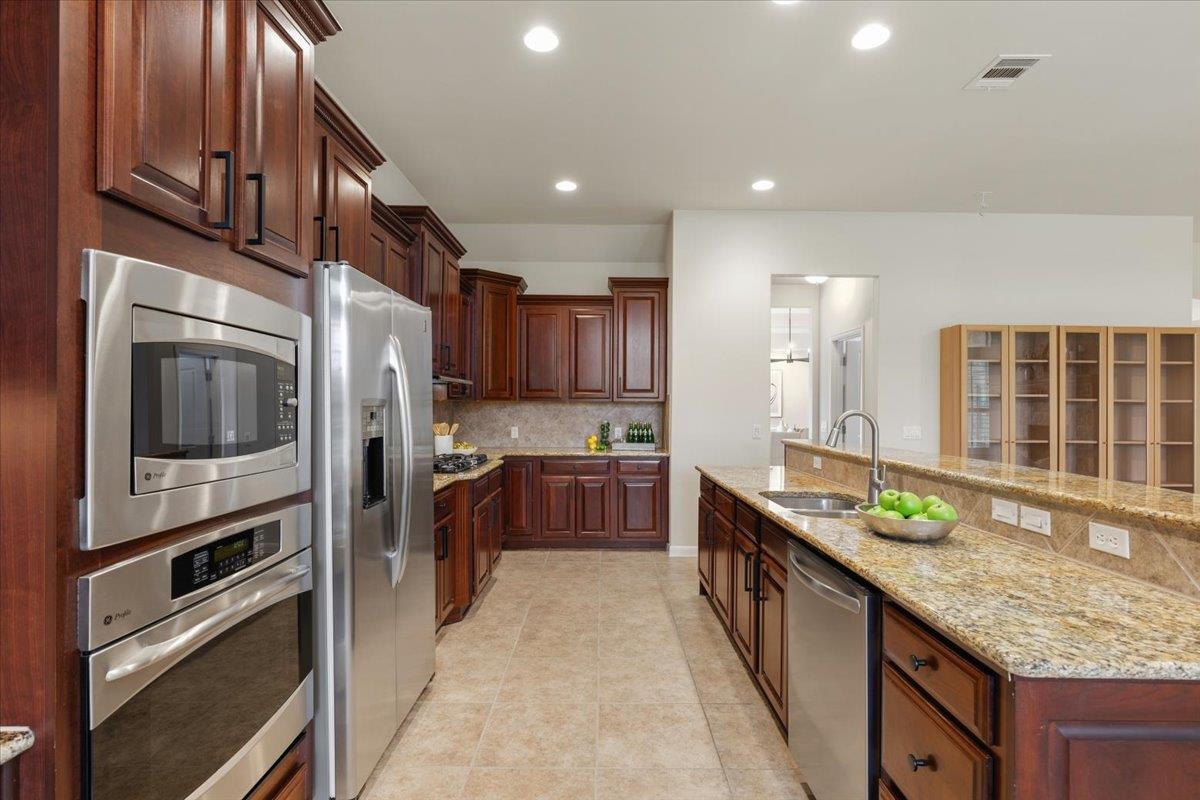 1709 Grassy Field Rd, Austin, TX 78737