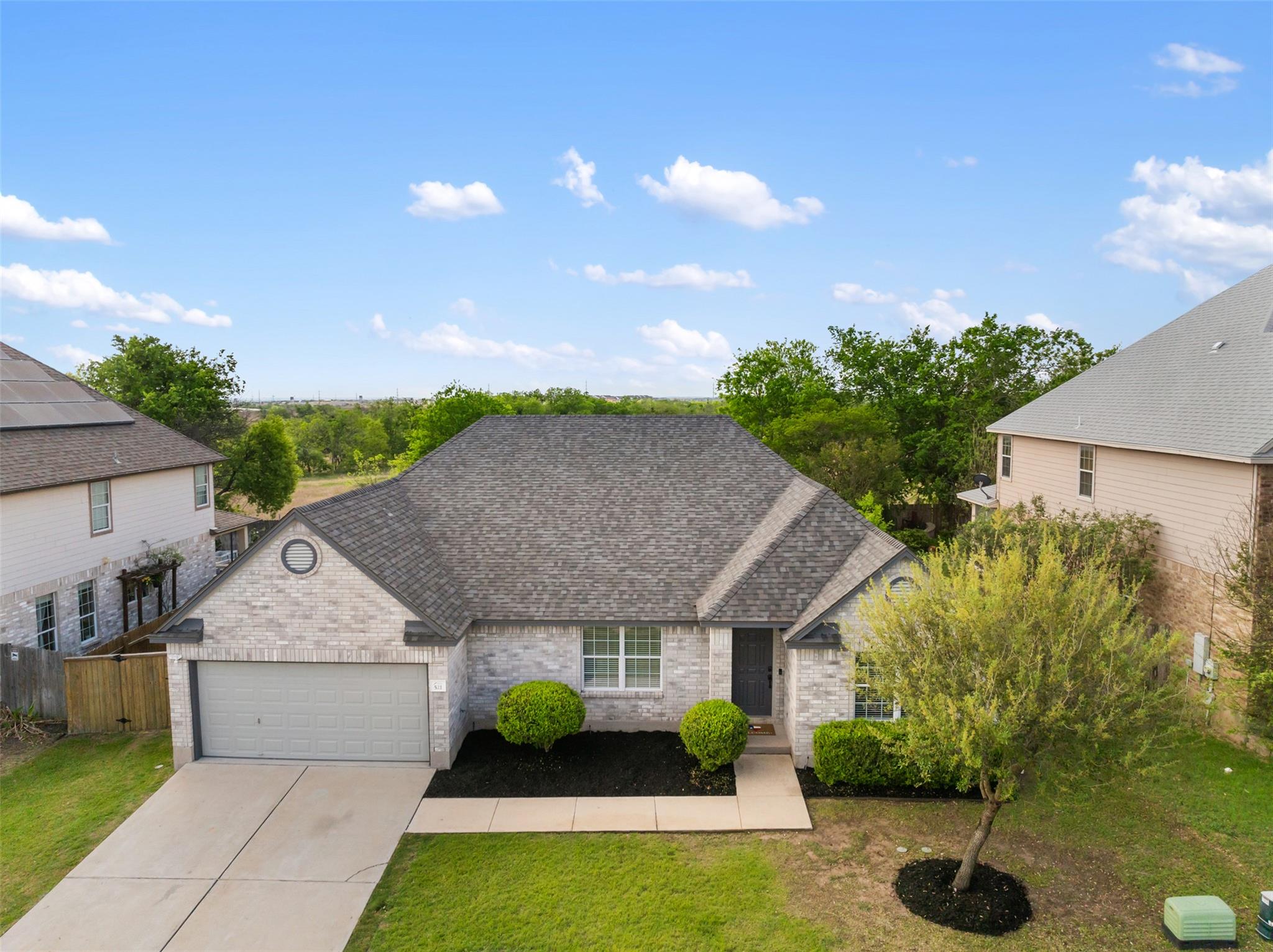 521 Boone Valley Dr, Round Rock, TX 78664