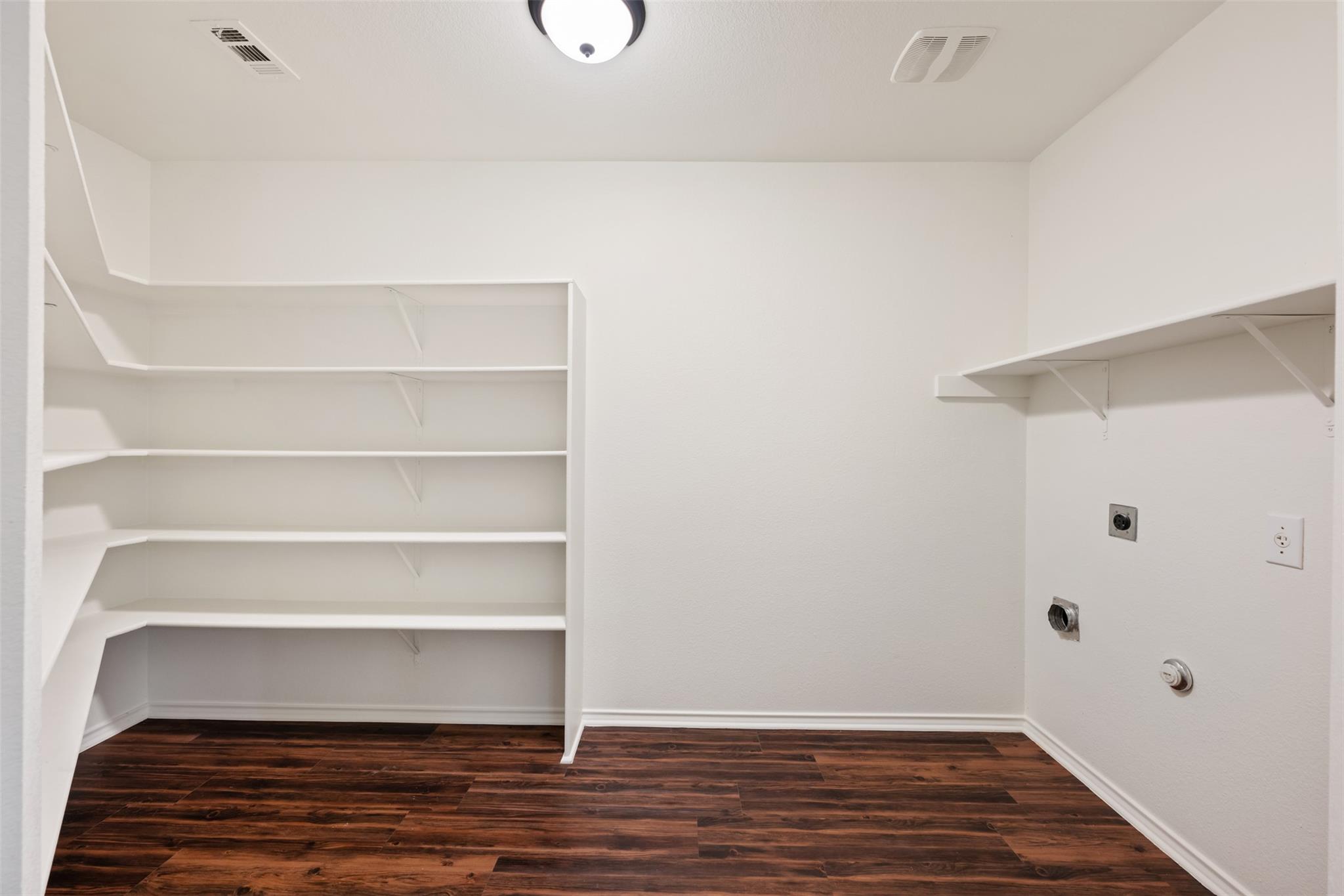 521 Boone Valley Dr, Round Rock, TX 78664