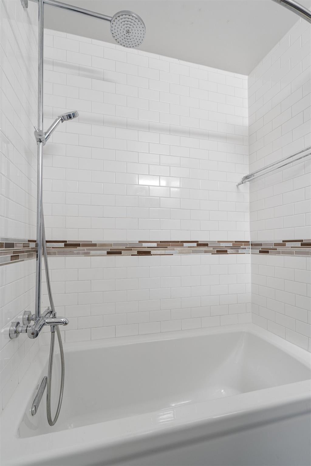 3110 Red River St # C-304, Austin, TX 78705