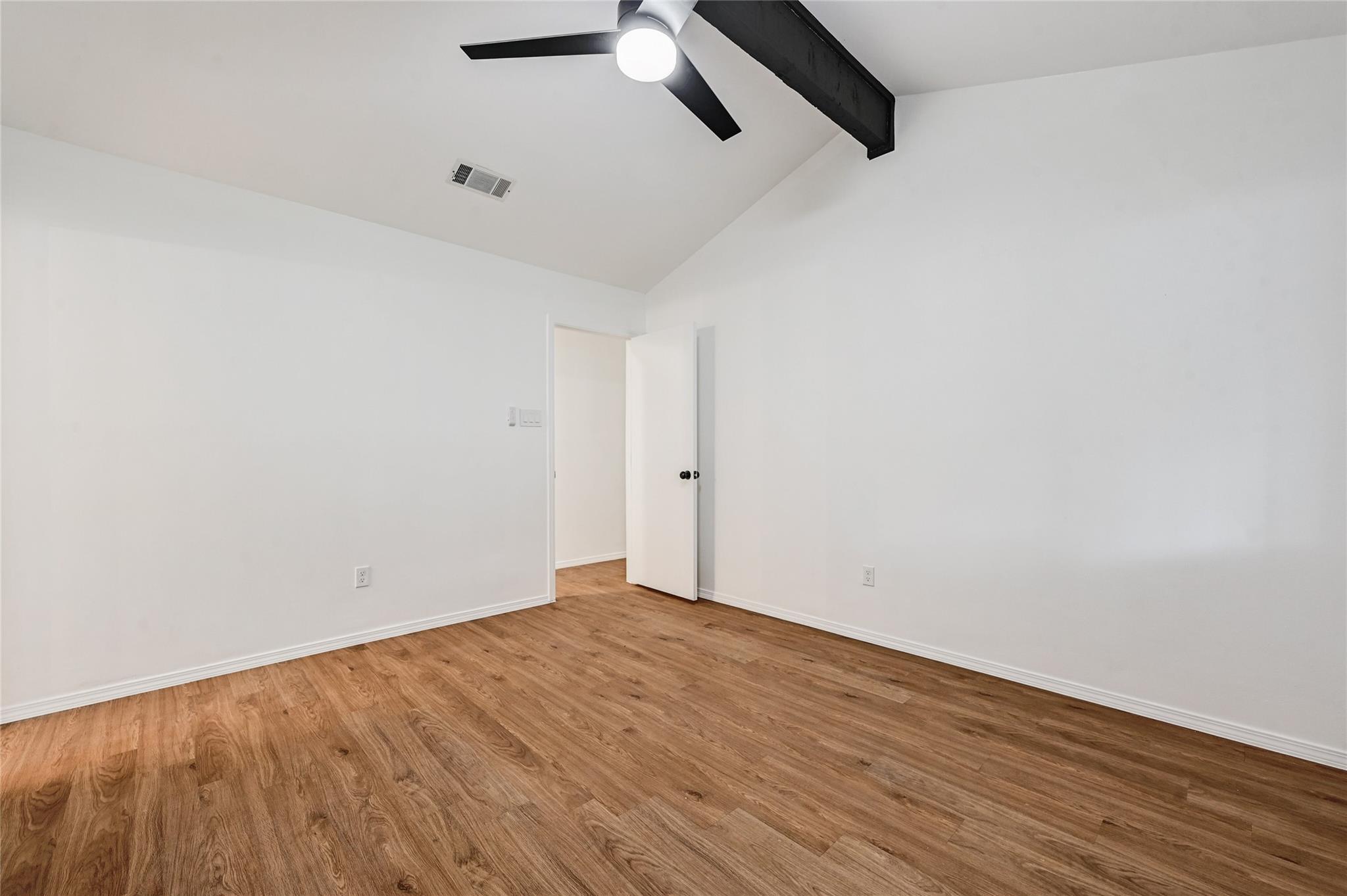 4905 Lambs Ln, Austin, TX 78744