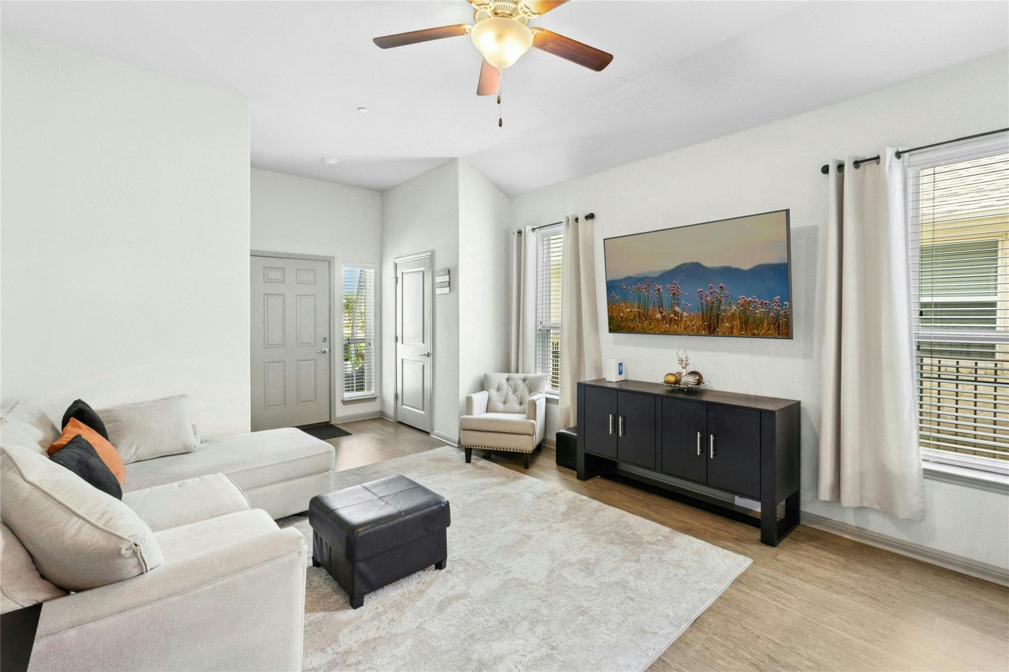 2800 Joe Dimaggio Blvd # 96, Round Rock, TX 78665