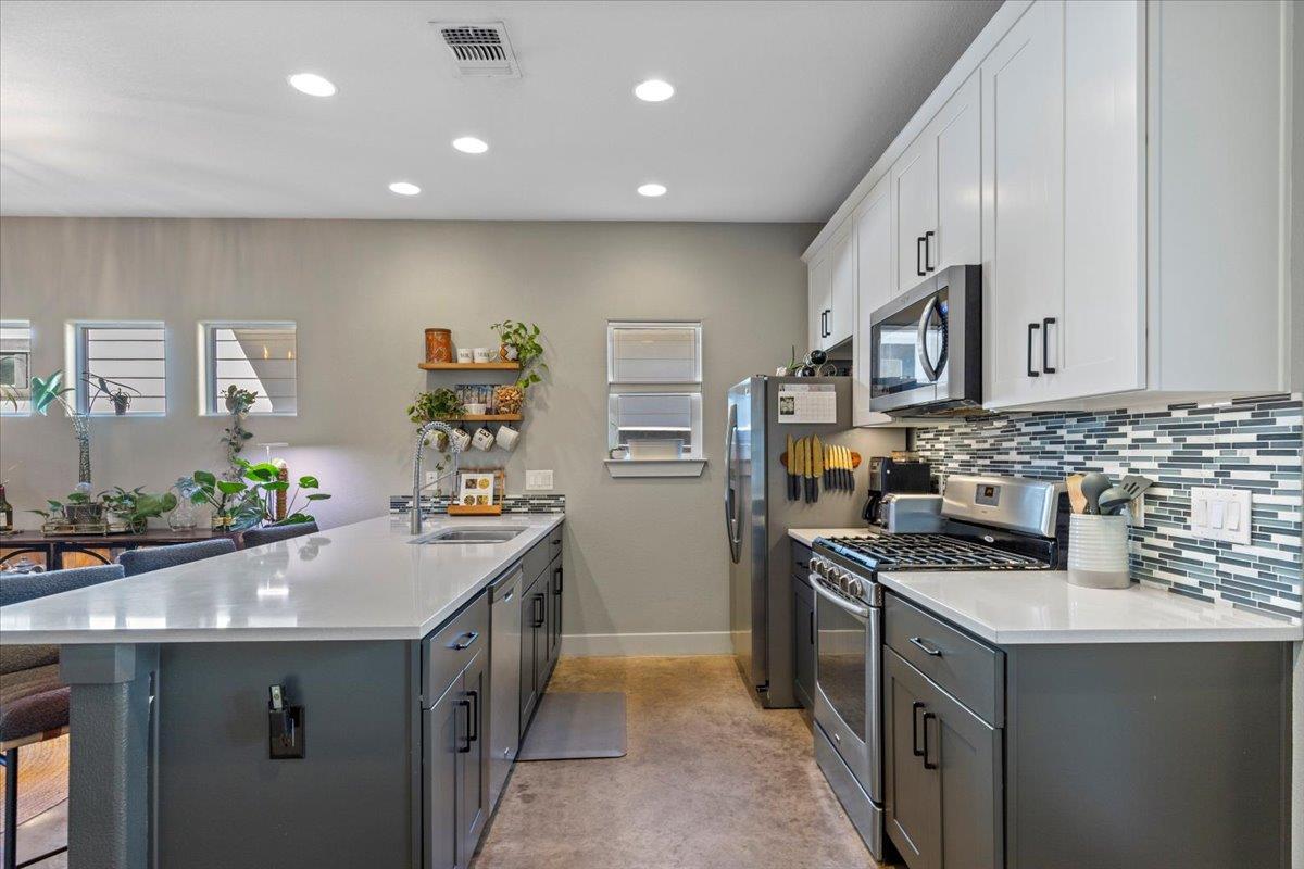 3014 Neal St, Austin, TX 78702