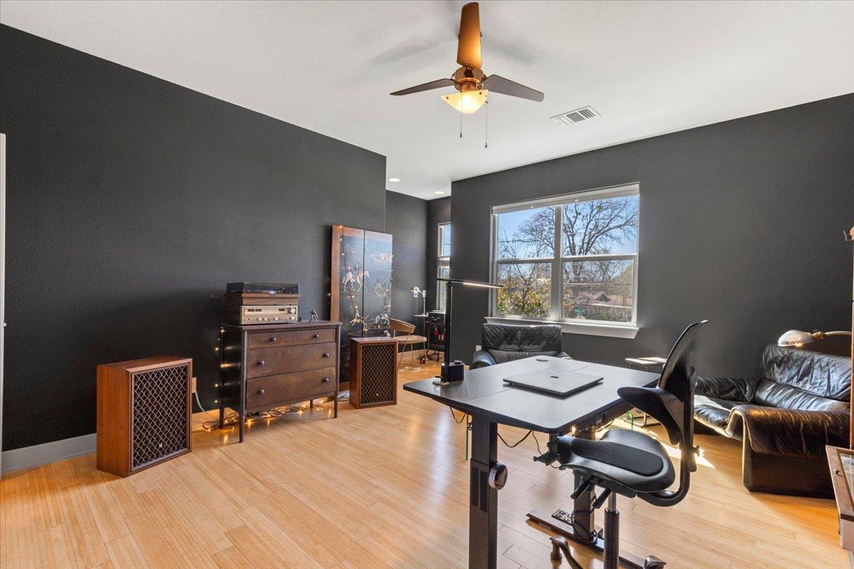 3014 Neal St, Austin, TX 78702