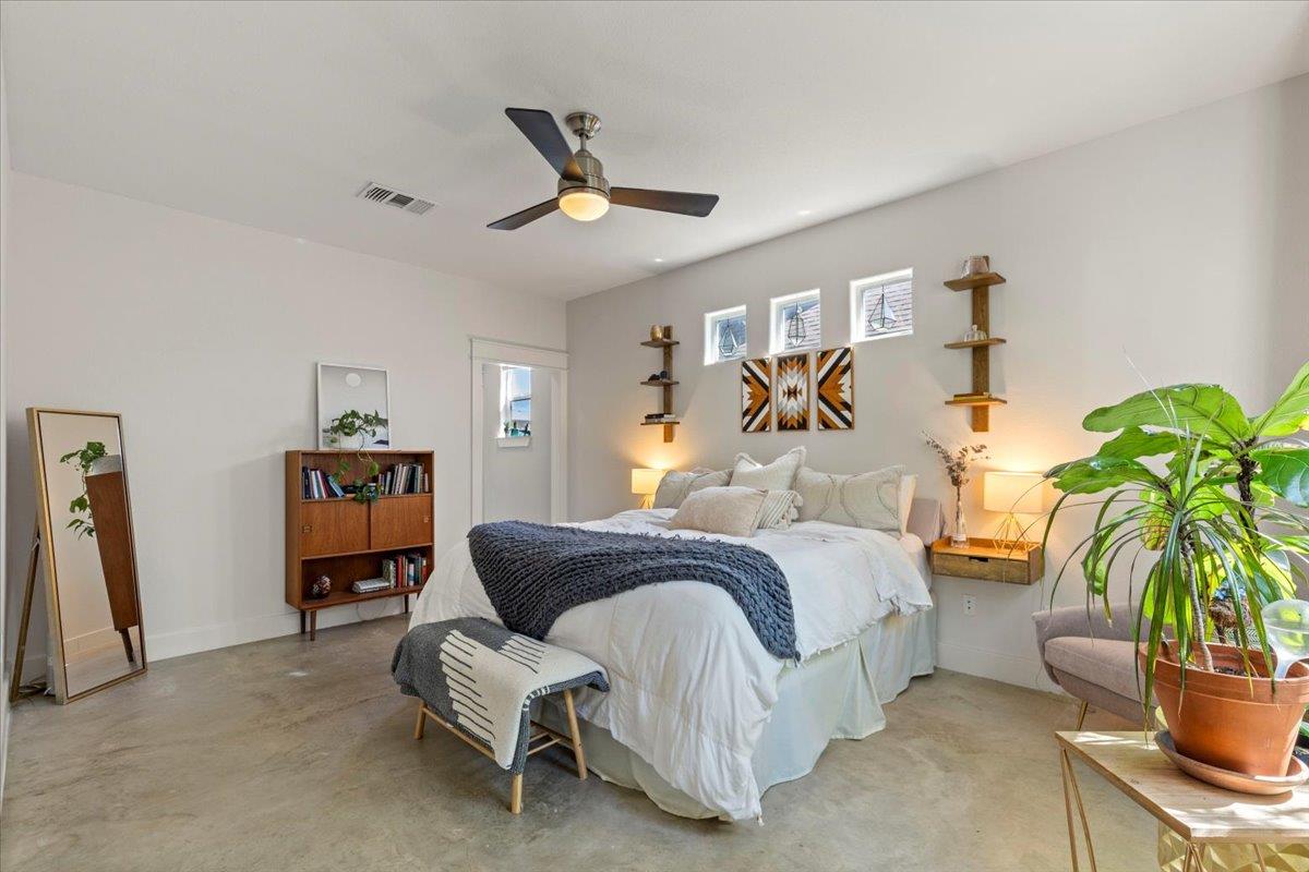 3014 Neal St, Austin, TX 78702