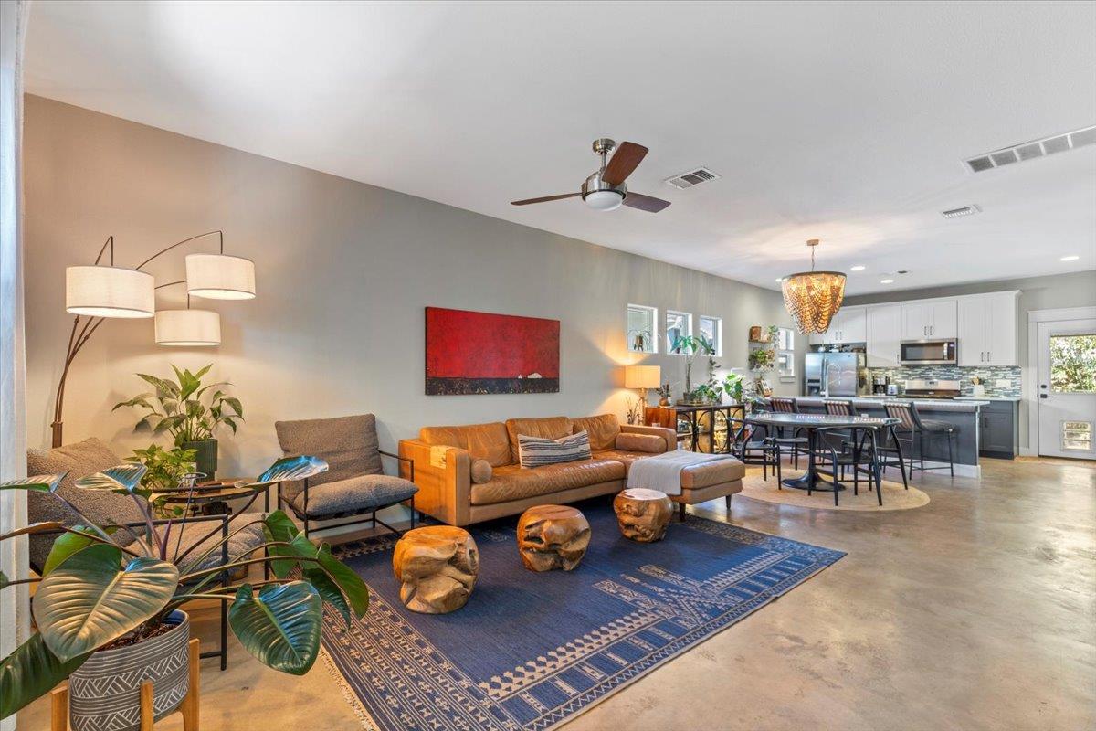 3014 Neal St, Austin, TX 78702