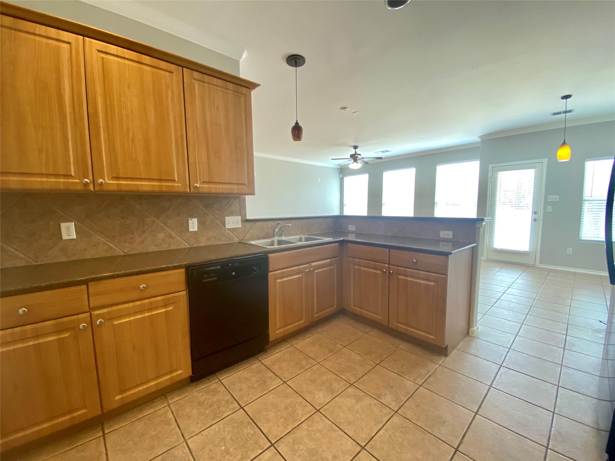 1709 Bowerton Dr, Austin, TX 78754