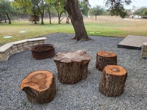 2551 Spring Valley Dr, Dripping Springs, TX 78620