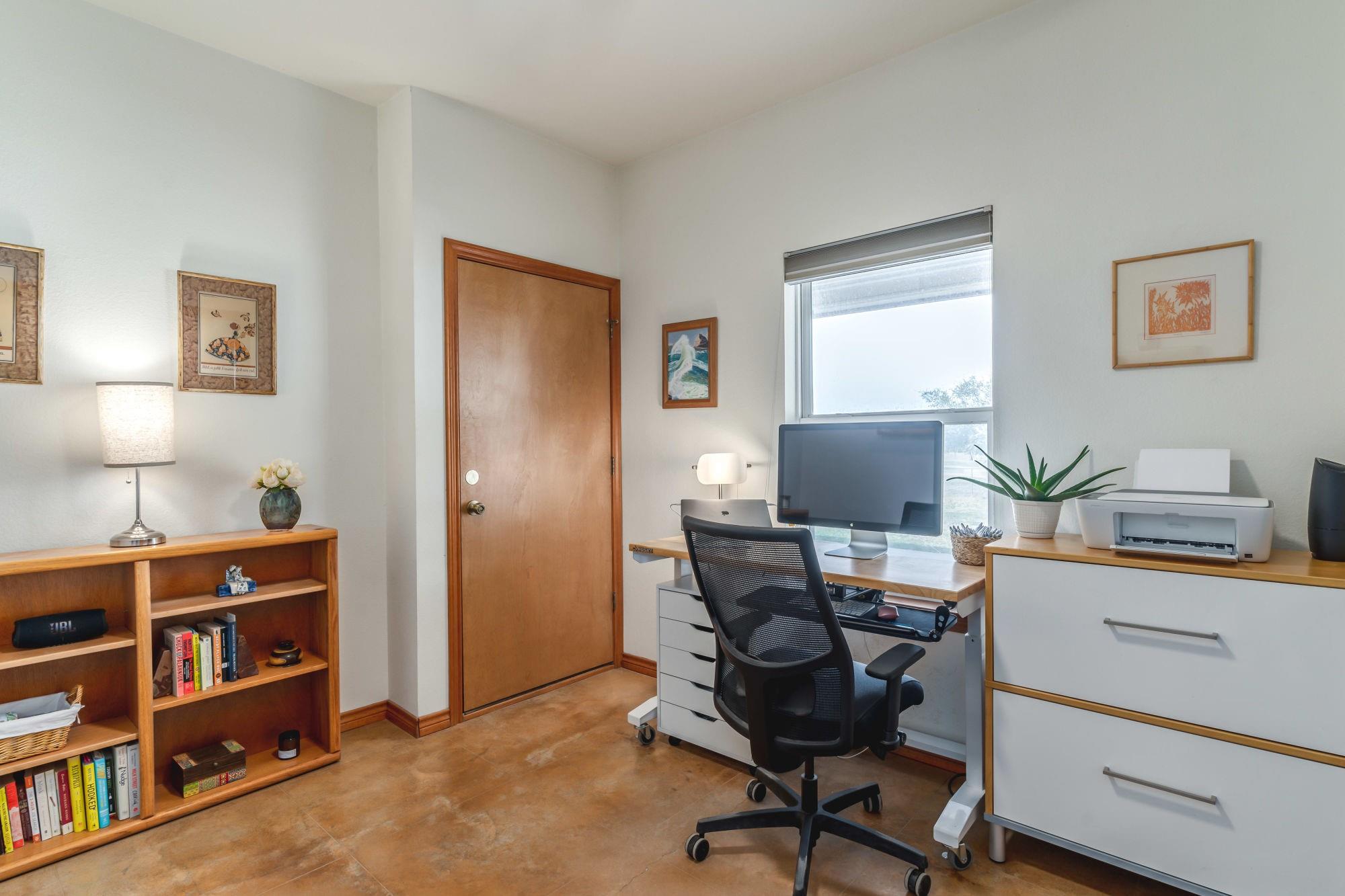 2551 Spring Valley Dr, Dripping Springs, TX 78620