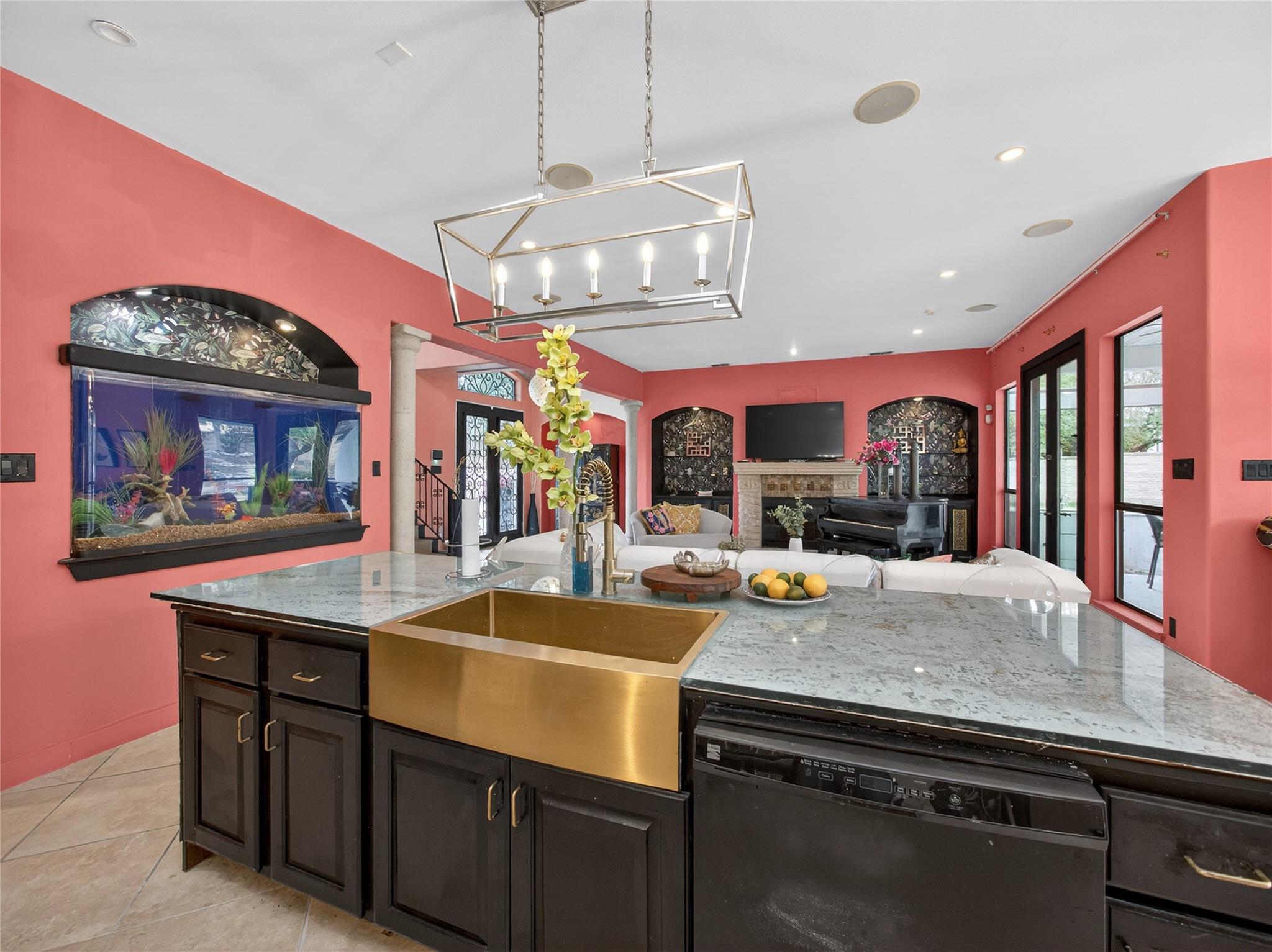 2900 Pamella Ct, Austin, TX 78734