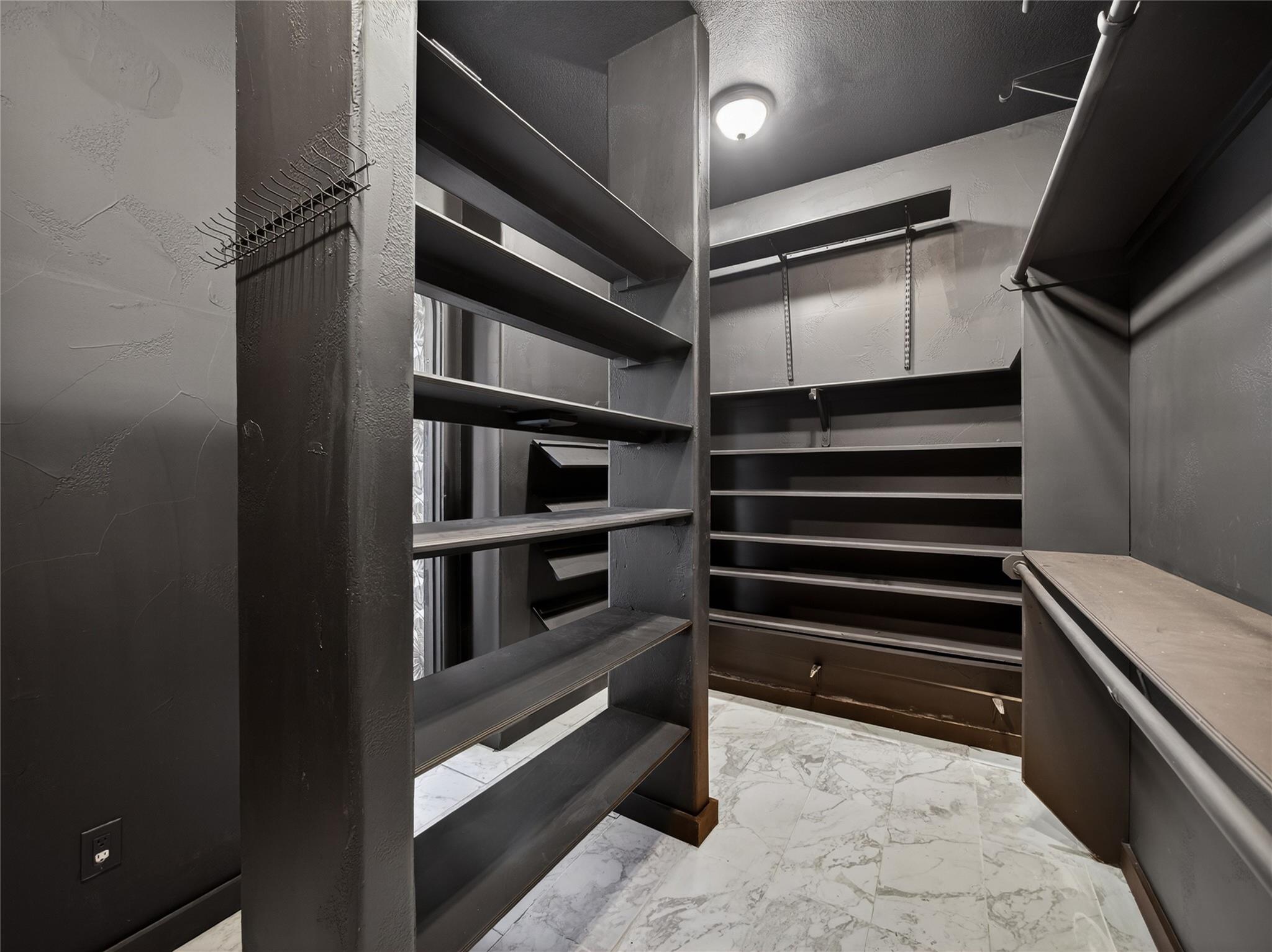 2900 Pamella Ct, Austin, TX 78734