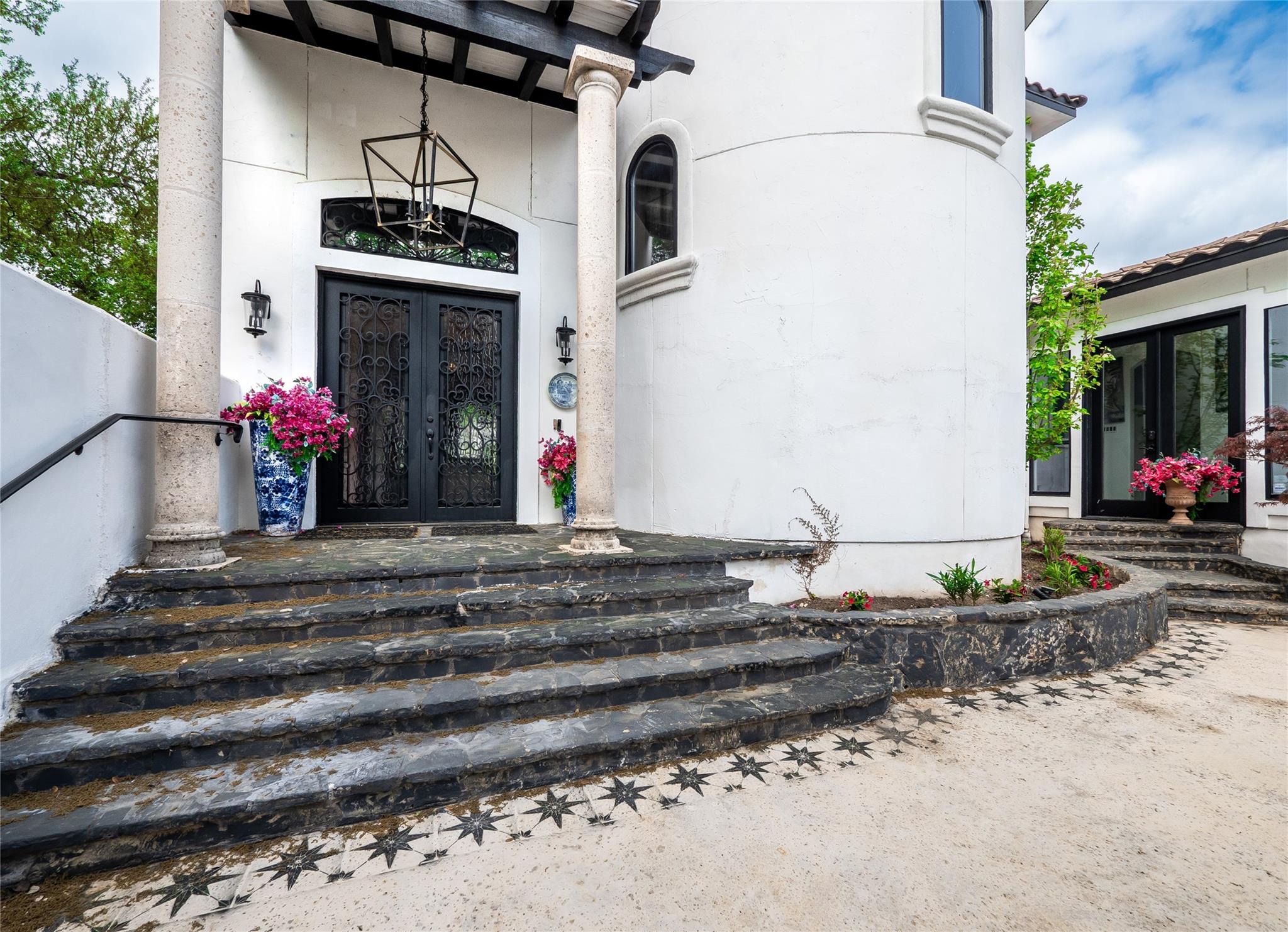 2900 Pamella Ct, Austin, TX 78734