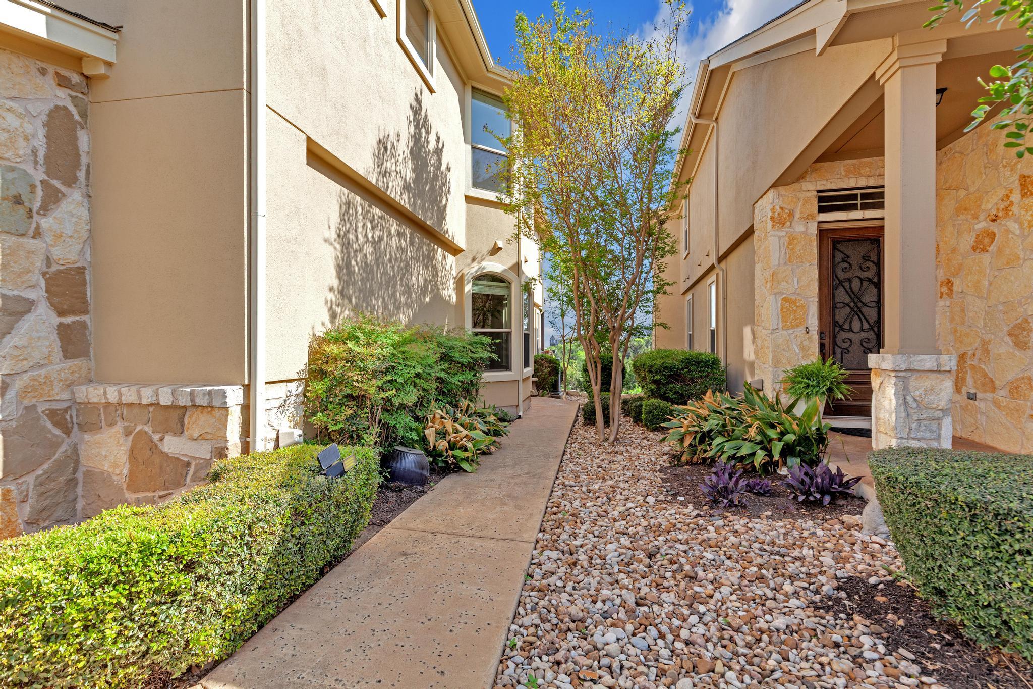 9701 Solana Vista Loop # B, Austin, TX 78750