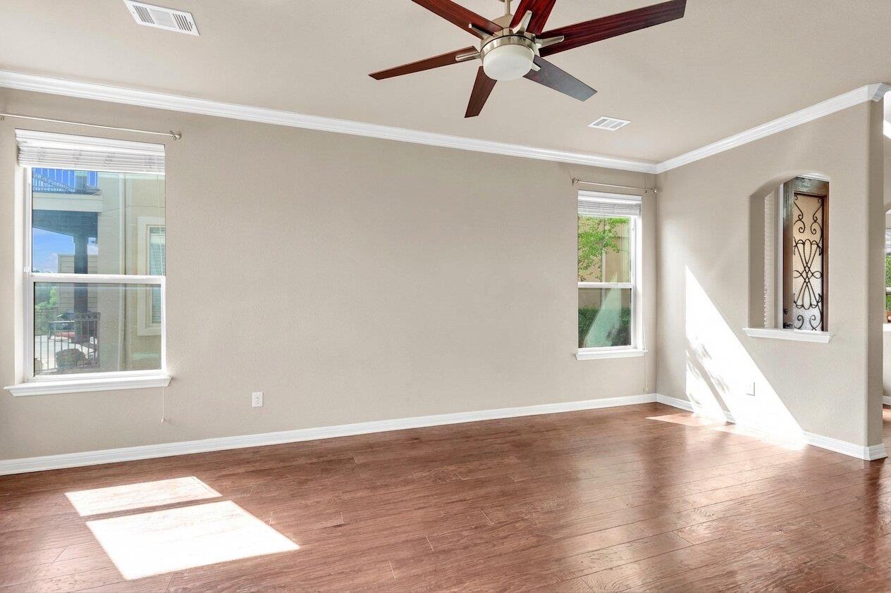 9701 Solana Vista Loop # B, Austin, TX 78750