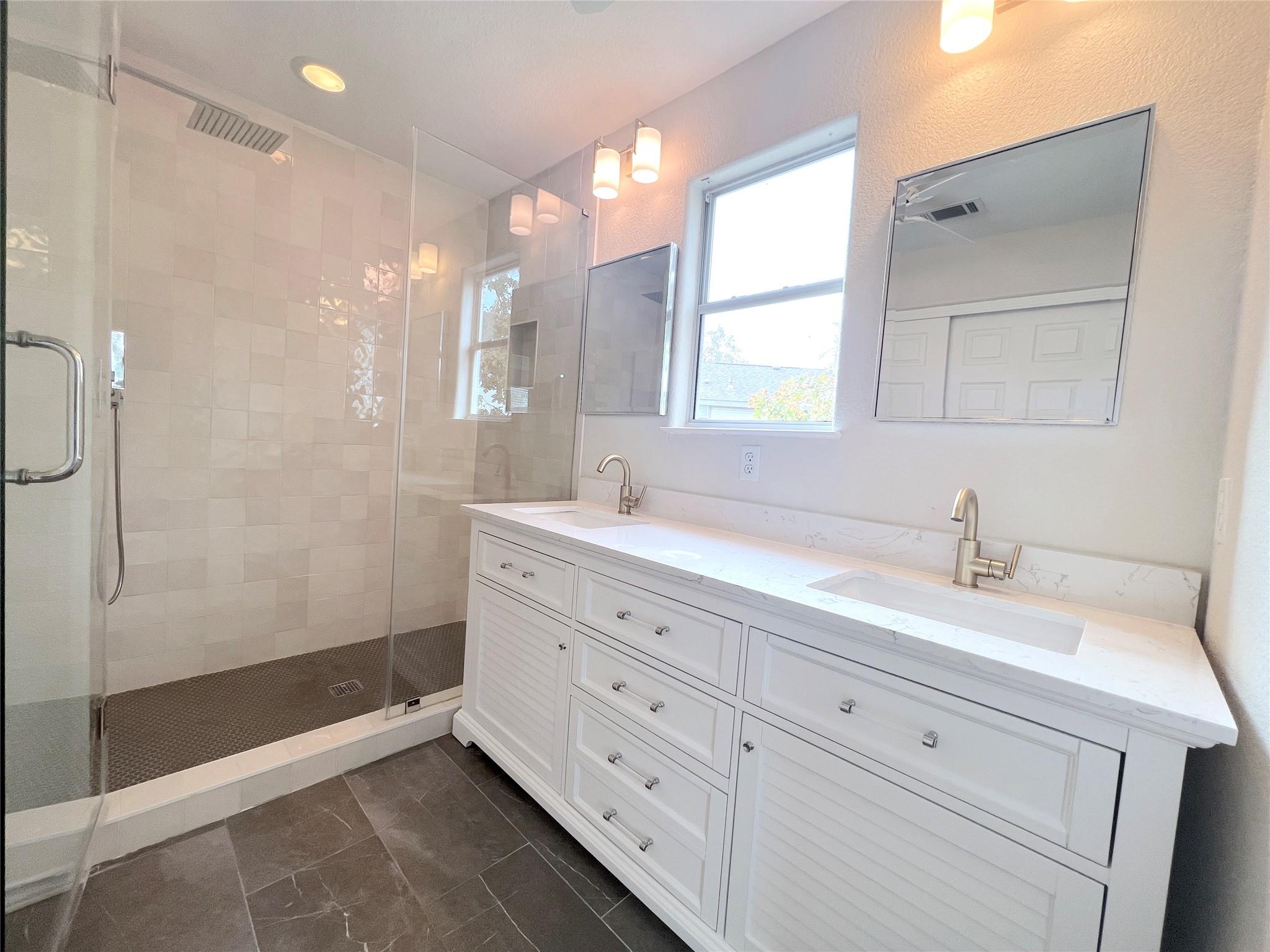 9622 Woodvale Dr, Austin, TX 78729